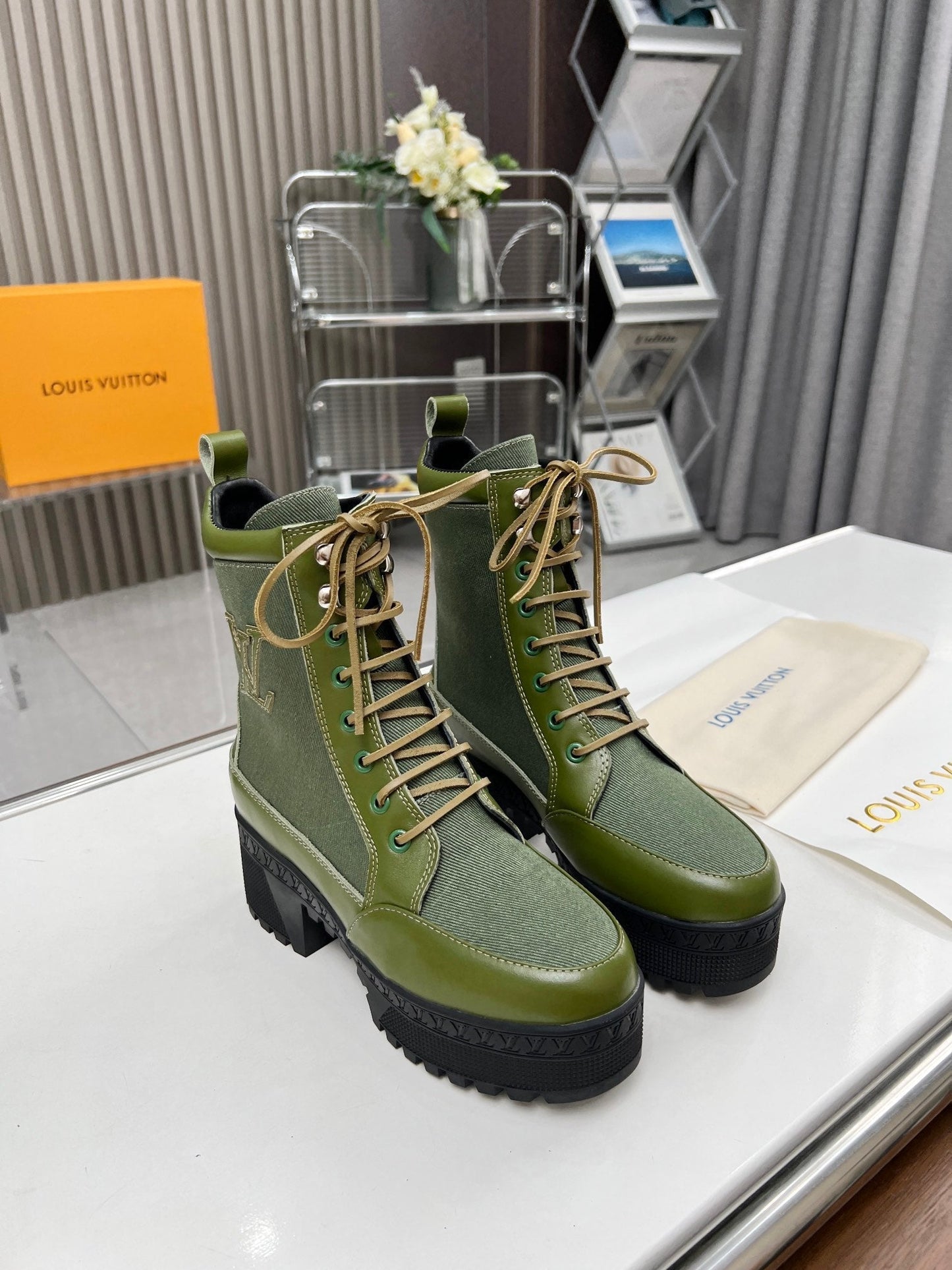 LAUREATE PLATFORM DESERT BOOT IN DARK OLIVE GREEN JACQUARD AND CALFSKIN - 35