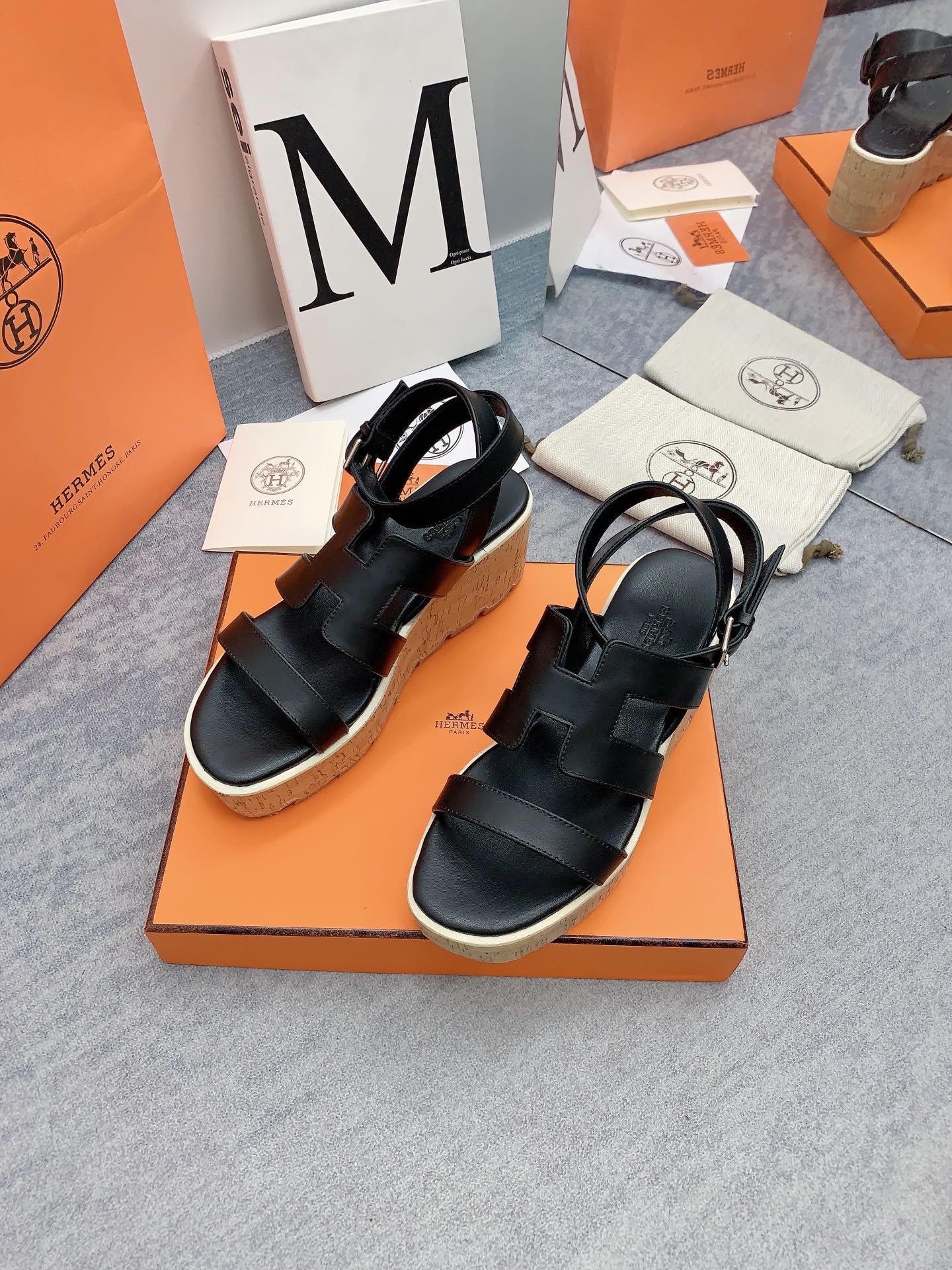 HAVANE 30 SANDAL IN BLACK CALFSKIN - 34