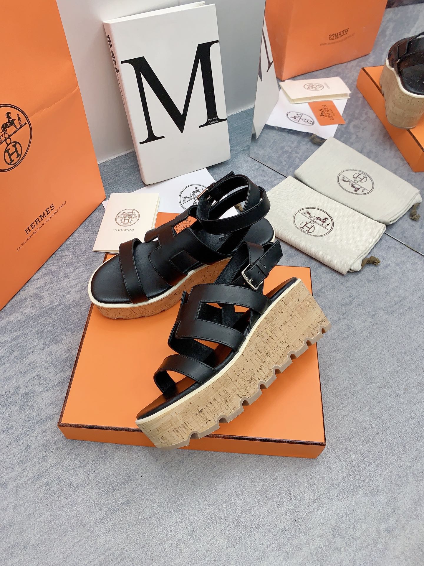 HAVANE 30 SANDAL IN BLACK CALFSKIN - 34