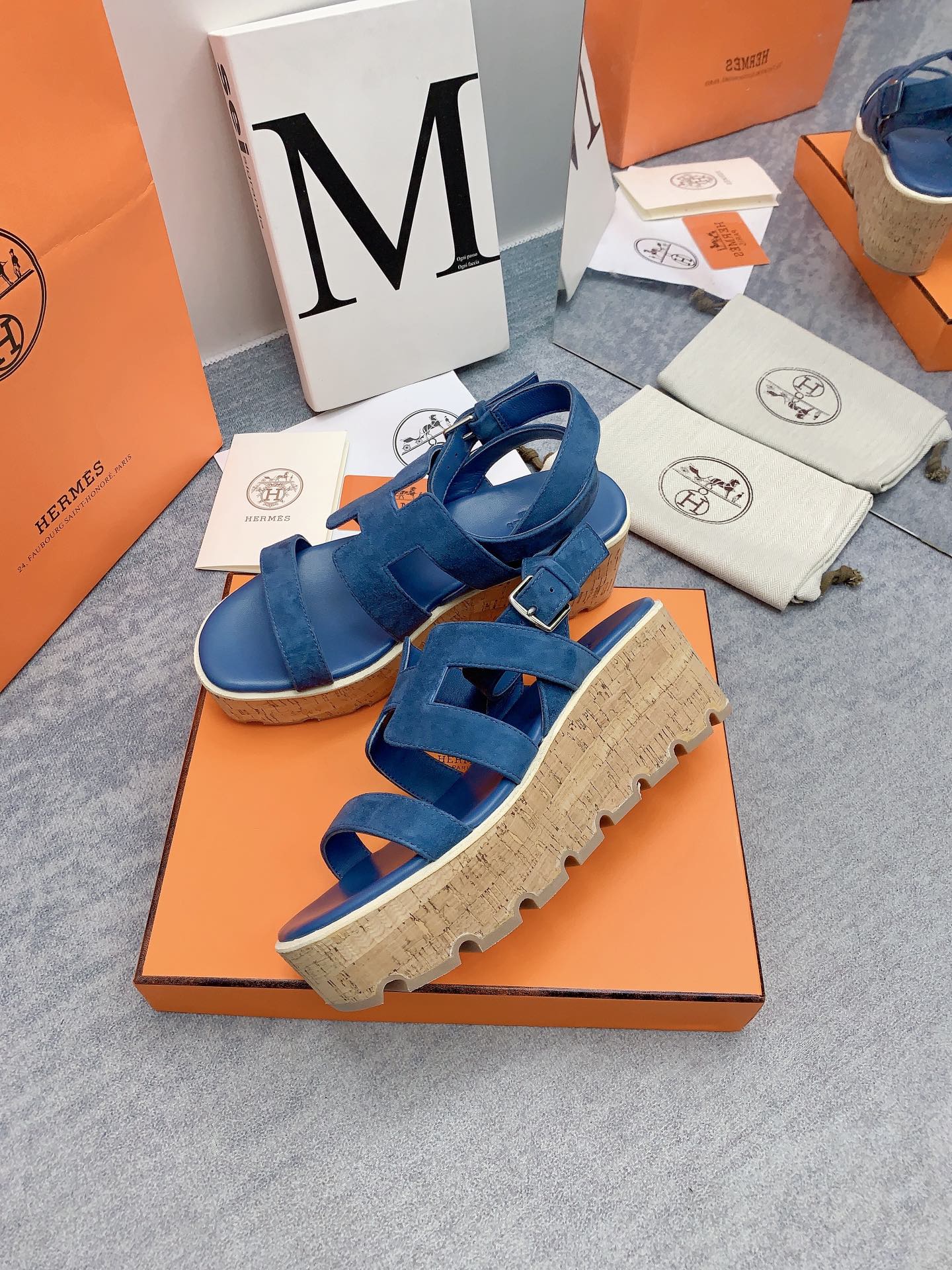 HAVANE 30 SANDAL IN CLASSIC BLUE SUEDE - 34