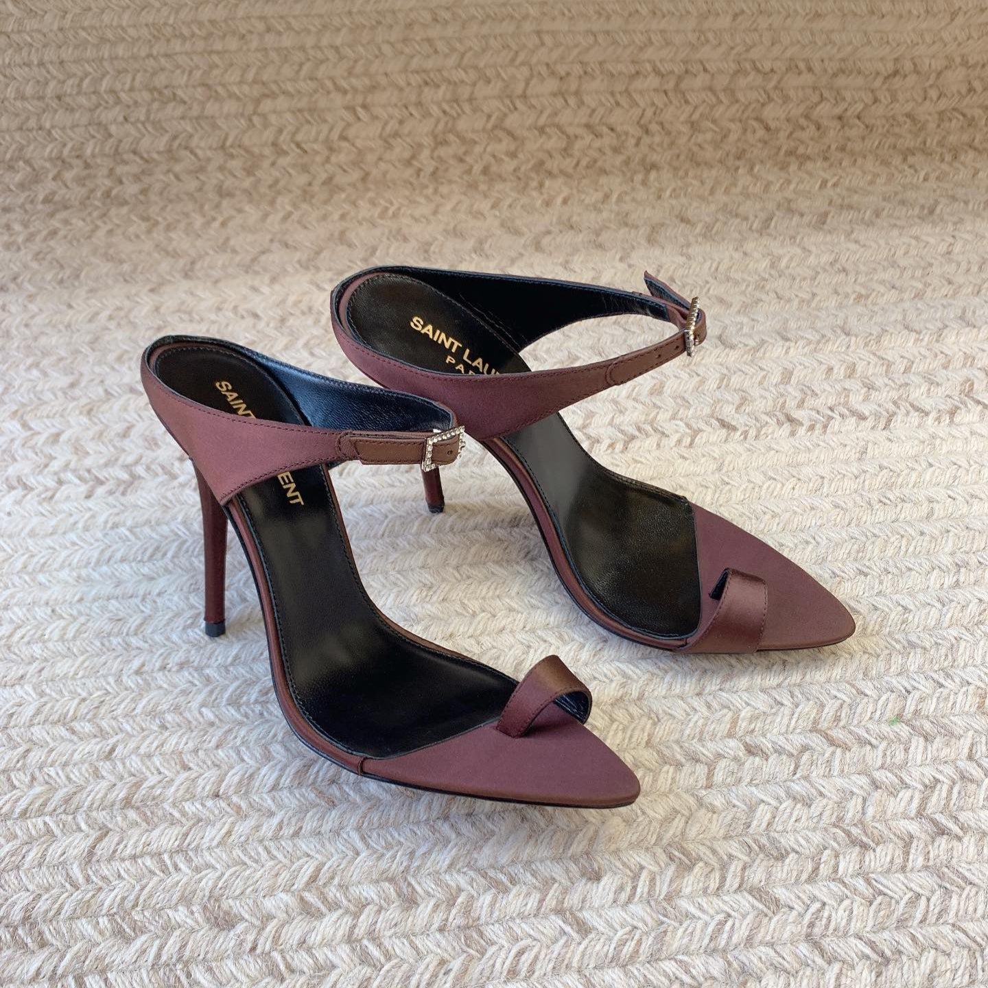 GAP CRYSTAL-BUCKLE SLIDE SANDALS IN SHIRAZ RED SILK - 34