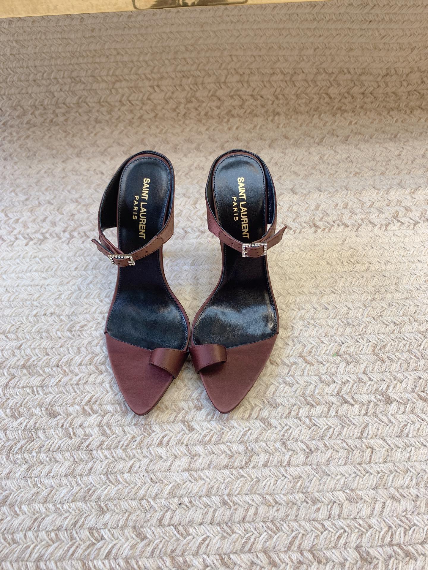 GAP CRYSTAL-BUCKLE SLIDE SANDALS IN SHIRAZ RED SILK - 34