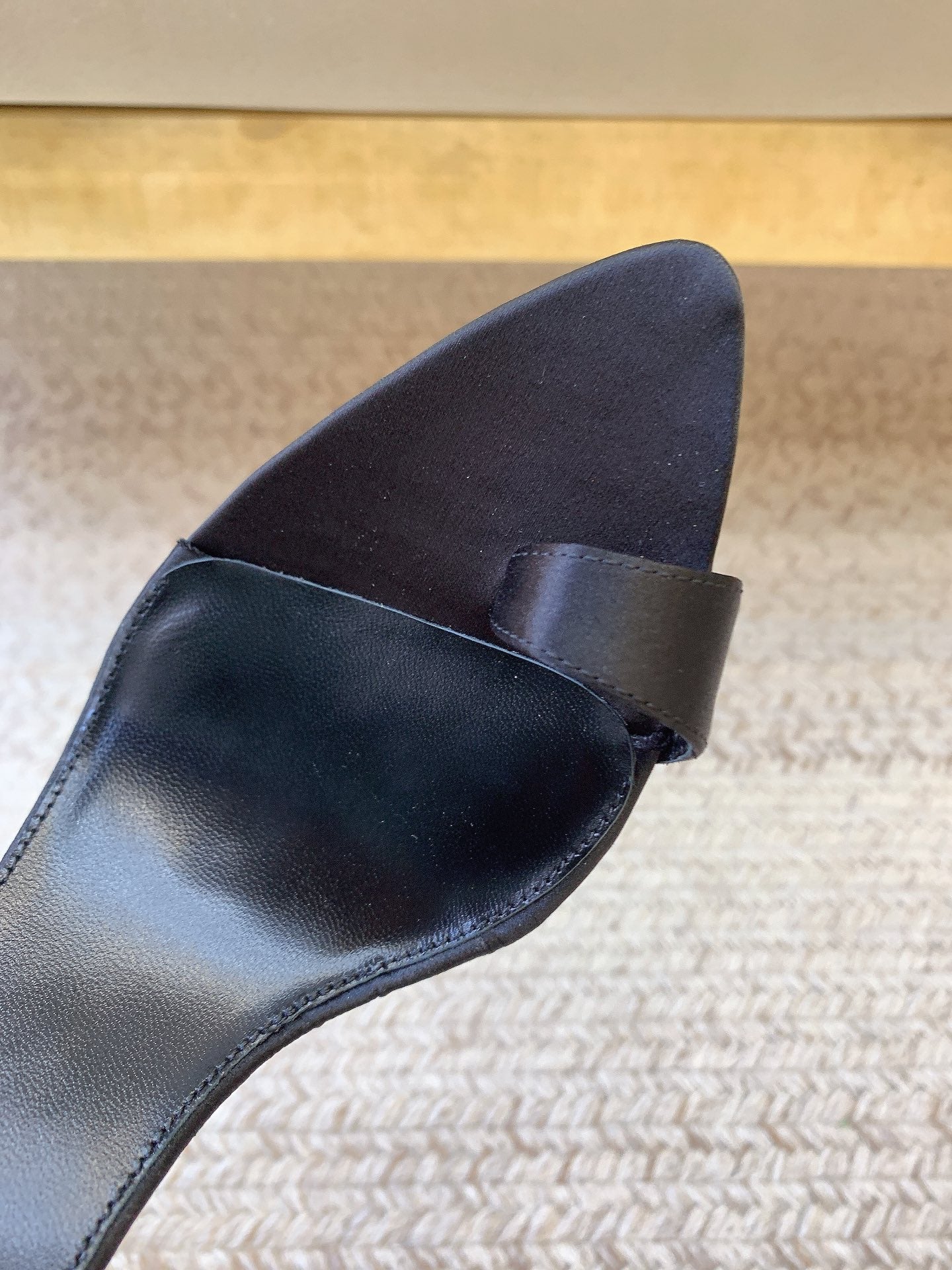 GAP CRYSTAL-BUCKLE SLIDE SANDALS IN BLACK SILK - 34