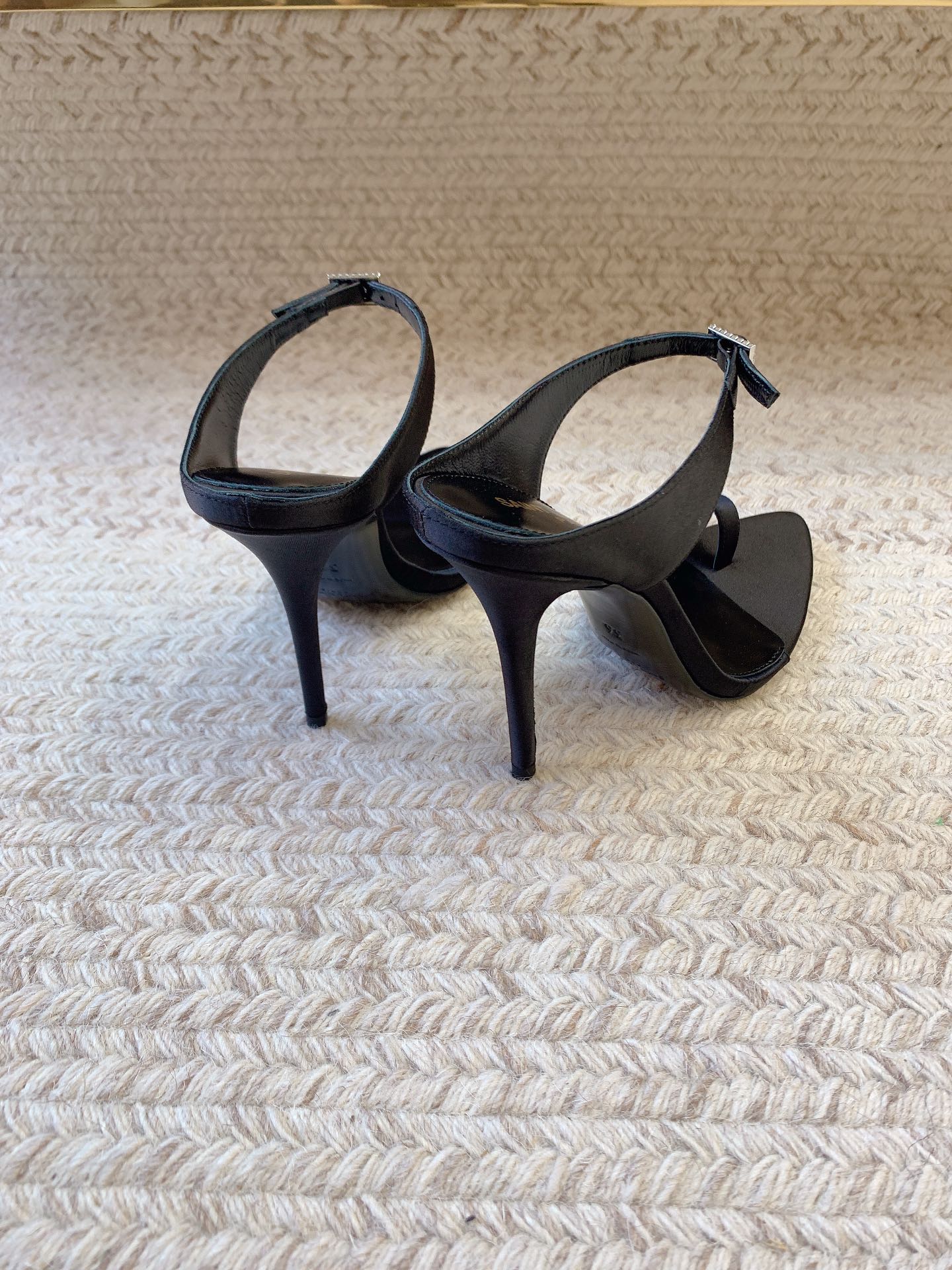 GAP CRYSTAL-BUCKLE SLIDE SANDALS IN BLACK SILK - 34