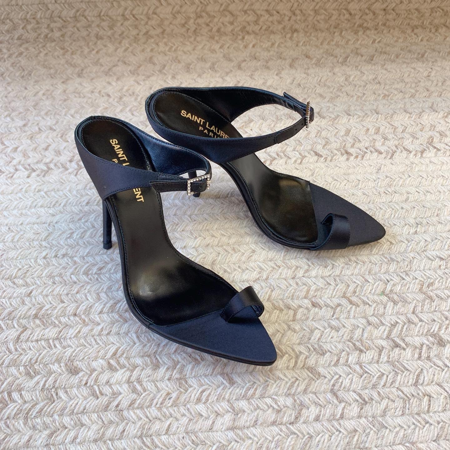 GAP CRYSTAL-BUCKLE SLIDE SANDALS IN BLACK SILK - 34