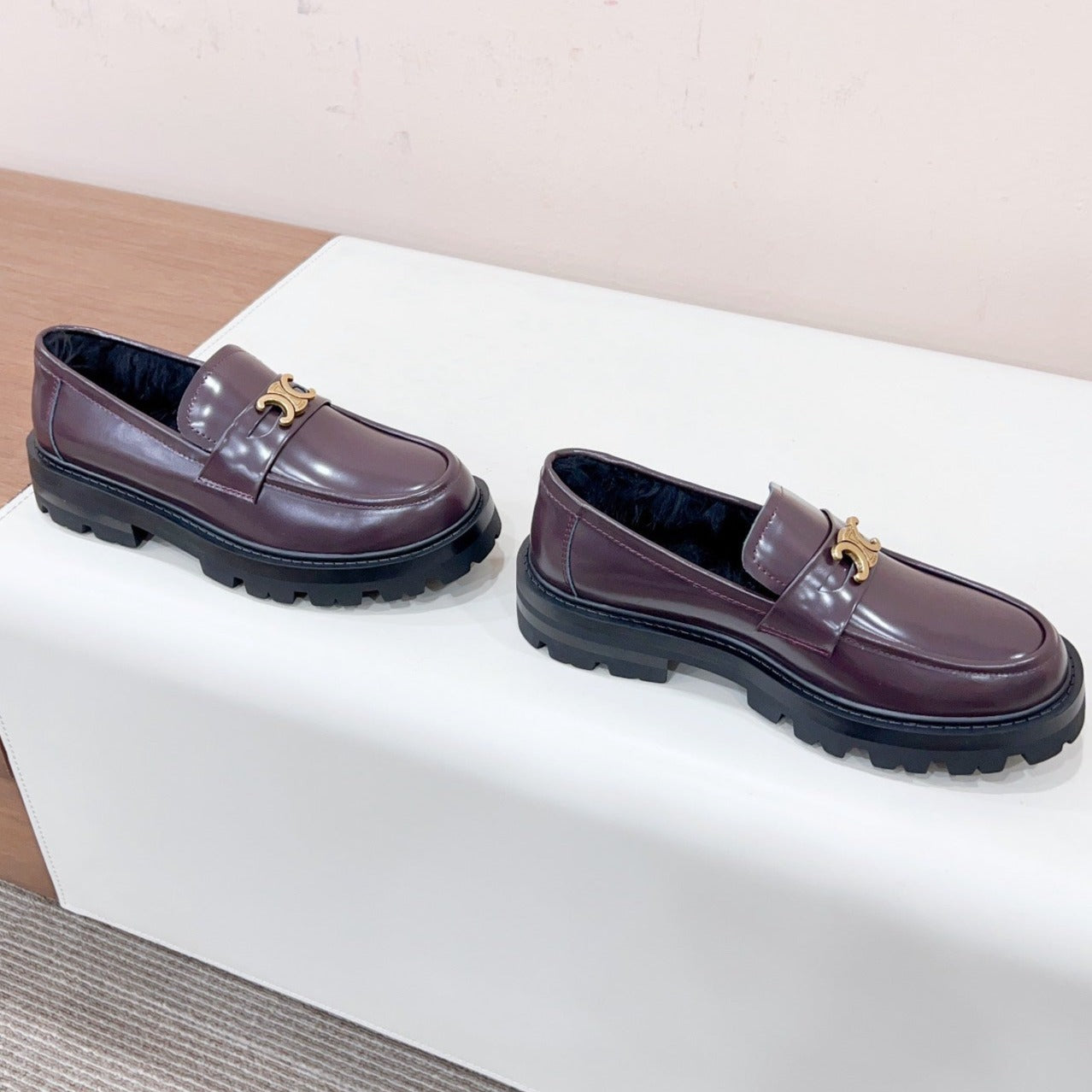 MARGARET LOAFER WITH TRIOMPHE CHAIN IN POLISHED BULL DEEP BROWN - 35