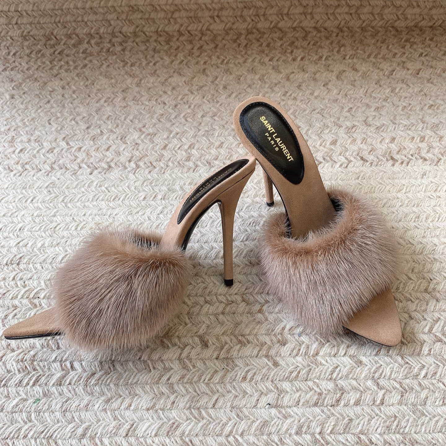 LA 16 HEELED MULES IN BEIGE RABBIT FUR AND SMOOTH LAMBSKIN - 34