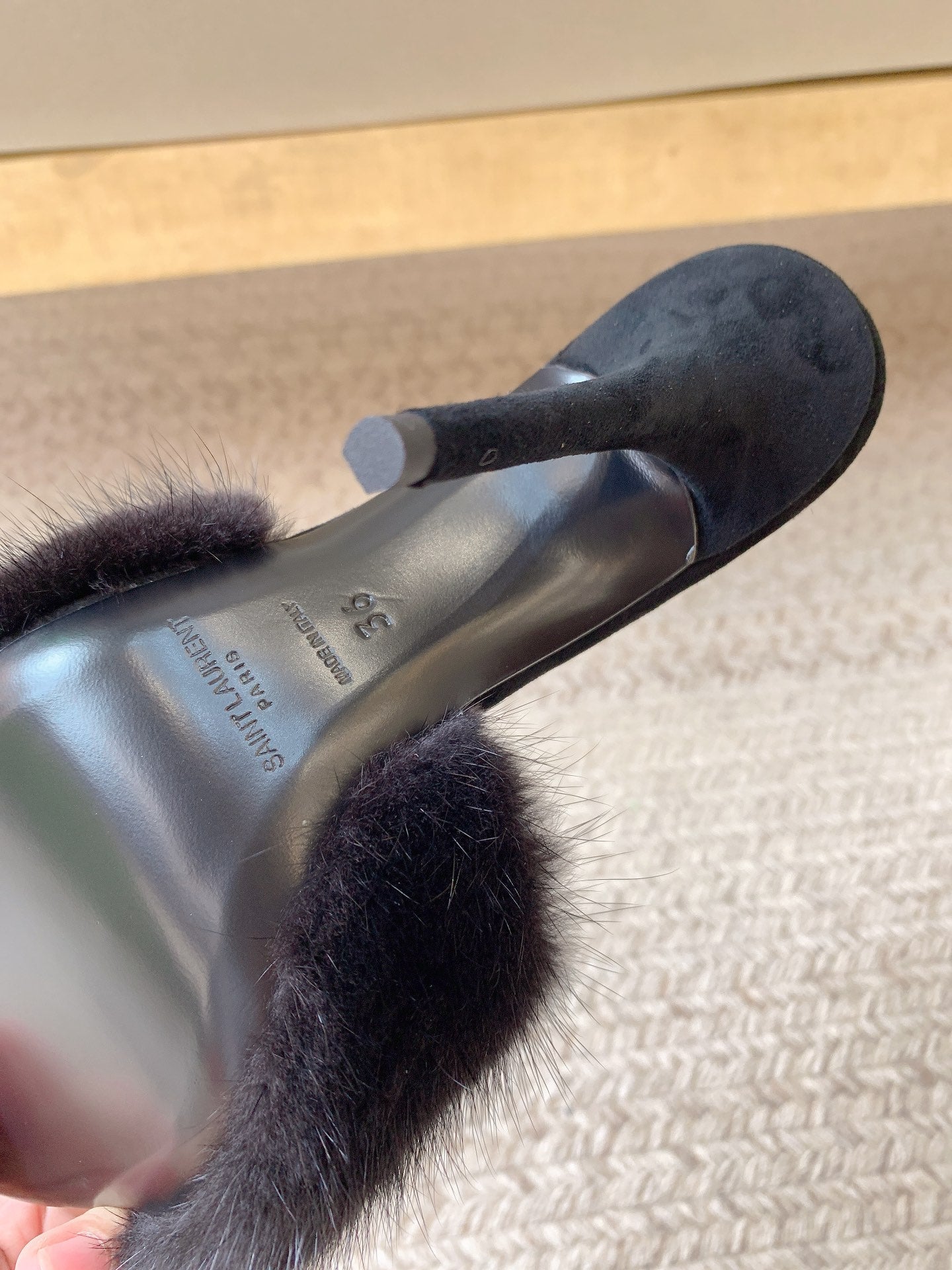 LA 16 HEELED MULES IN BLACK RABBIT FUR AND SMOOTH LAMBSKIN - 34