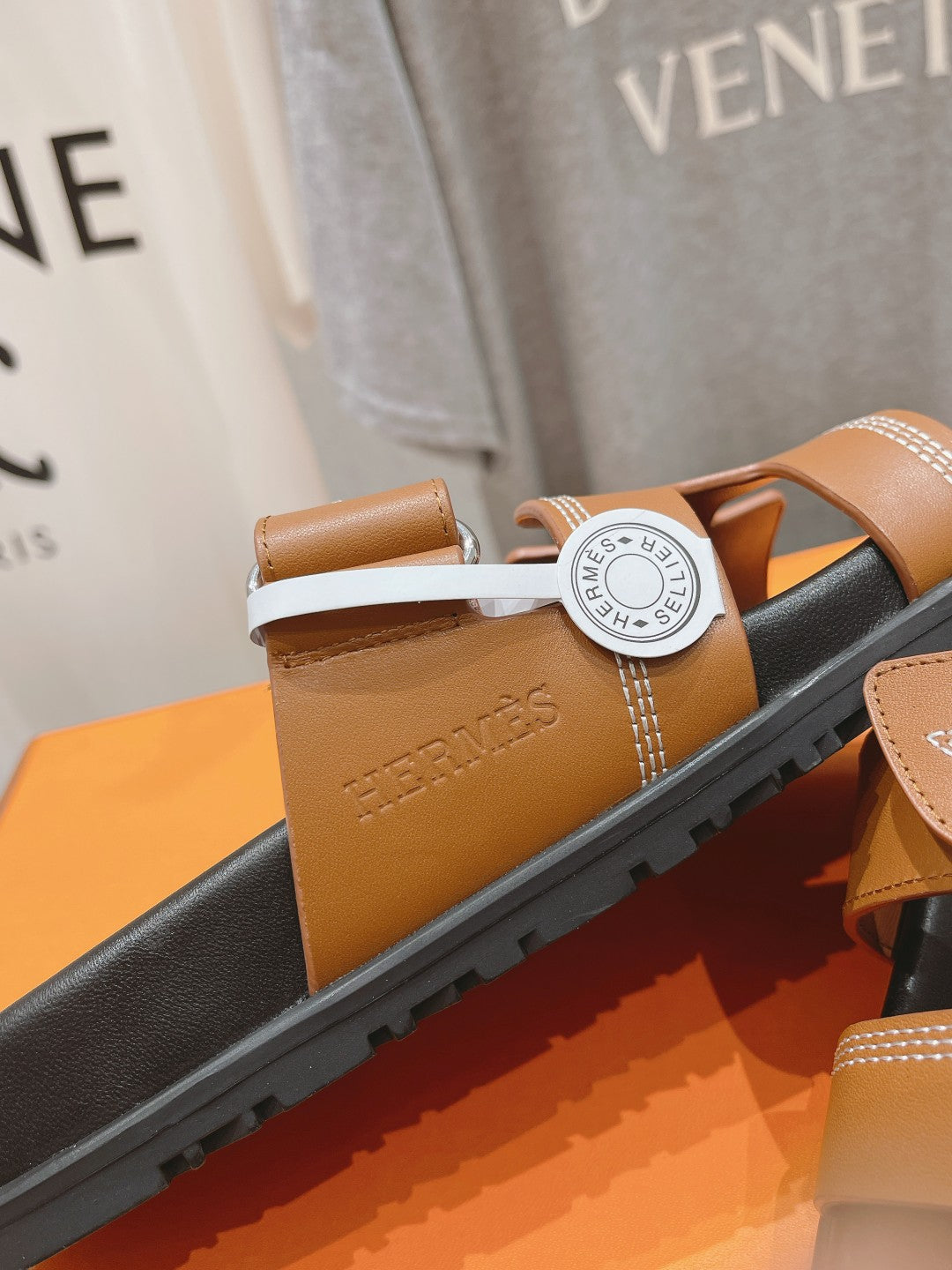 STAR-PATTERNED SANDAL BLACK AND CARAMEL CALFSKIN - 34