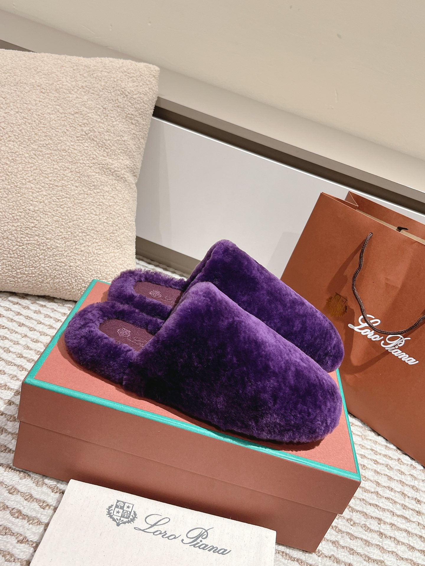 LP NATURAL WINTERCOZY WOOL VIOLET SLIPPERS - 35