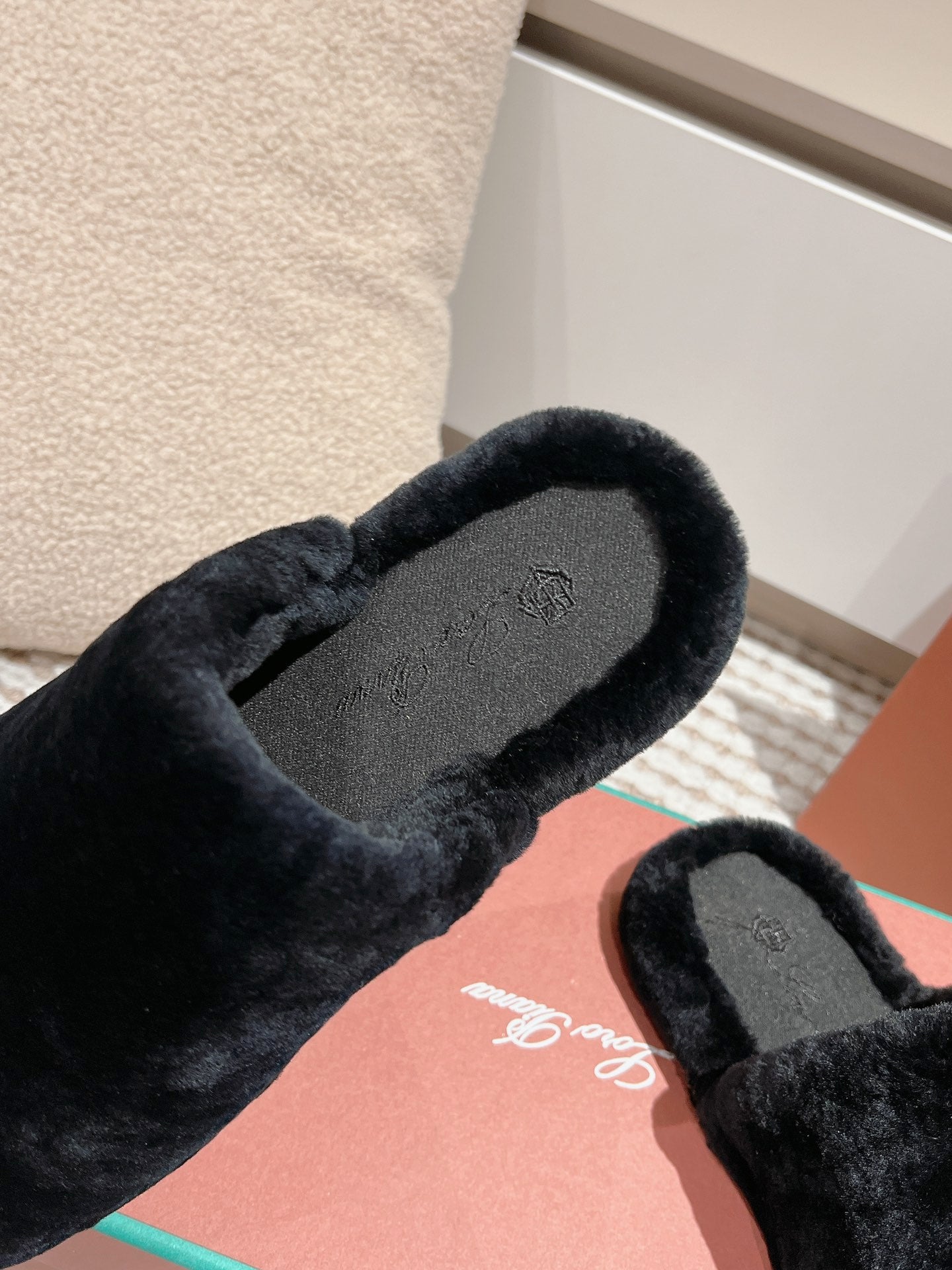 LP NATURAL WINTERCOZY WOOL BLACK SLIPPERS - 35