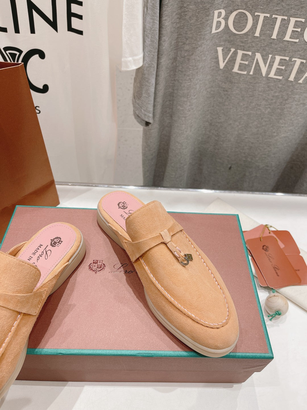 LP CHARMS WALK BABOUCHE LOAFERS CANTALOUPE SUEDE - 35