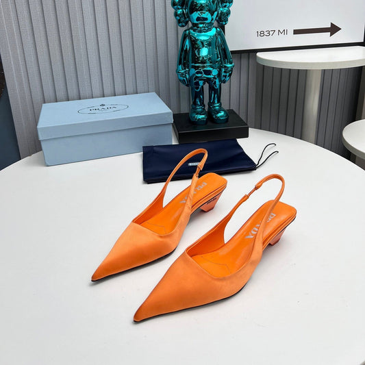 PRADA 26S ГОСТРОНОСІ ТУФЛІ-СЛІНГБЕКИ 40 ММ З ПОМАРАНЧЕВОГО АТЛАСУ