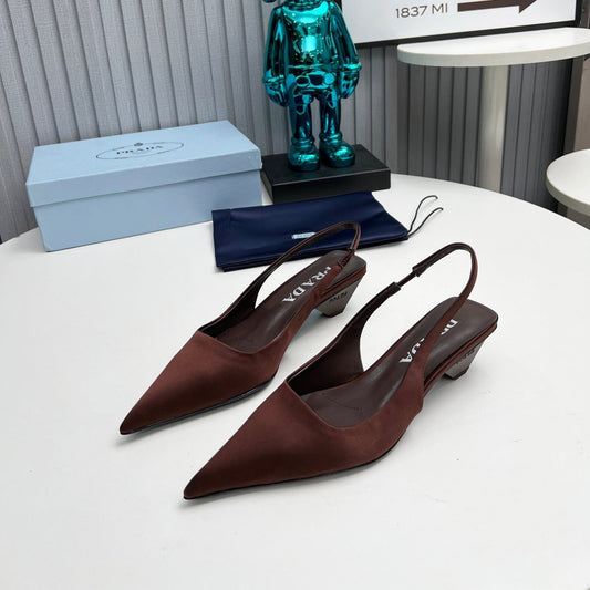 PRADA 26S ТУФЛІ-СЛІНГБЕКИ З ГОСТРИМ НОСКОМ 40 ММ З ТЕМНО-КОРИЧНЕВОГО АТЛАСУ