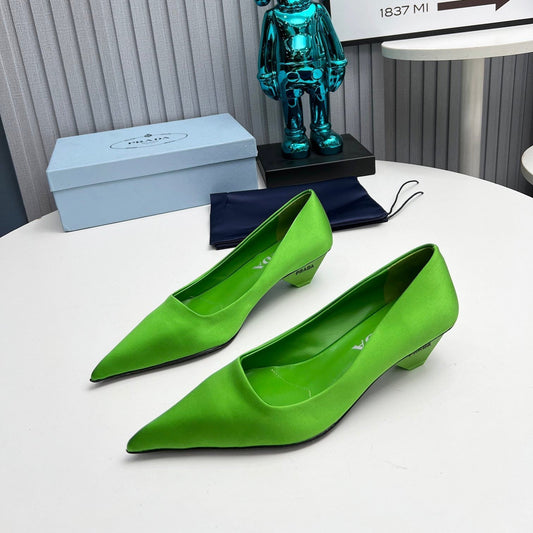ТУФЛІ-ЧОВНИКИ PRADA 26S З ЗАГОСТРЕНИМ НОСКОМ 40 ММ З АТЛАСУ КОЛЬОРУ ЯБЛУЧНОЇ ЗЕЛЕНІ