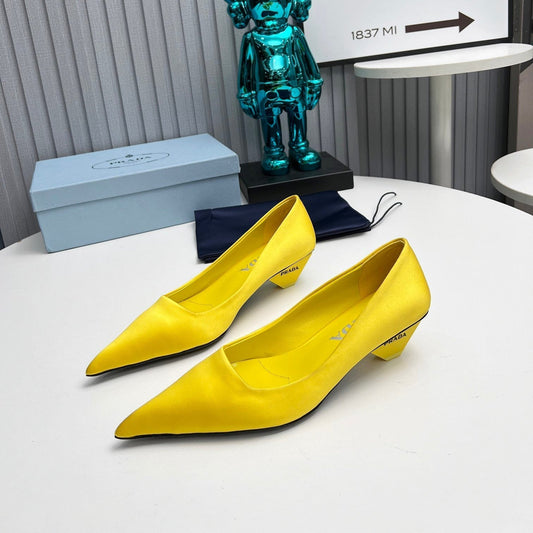 ЖІНОЧІ ТУФЛІ PRADA 26S З ЗАГОСТРЕНИМ НОСОМ, 40 ММ, ЖОВТИЙ АТЛАС