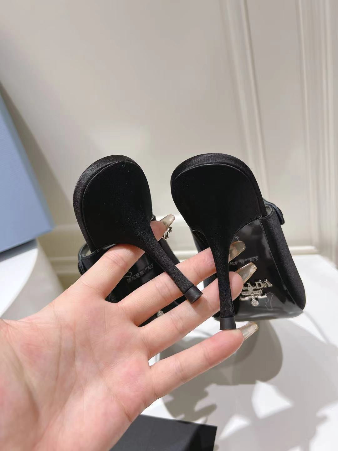 PRA HIGH-HEELED MULES BLACK SATIN - 34