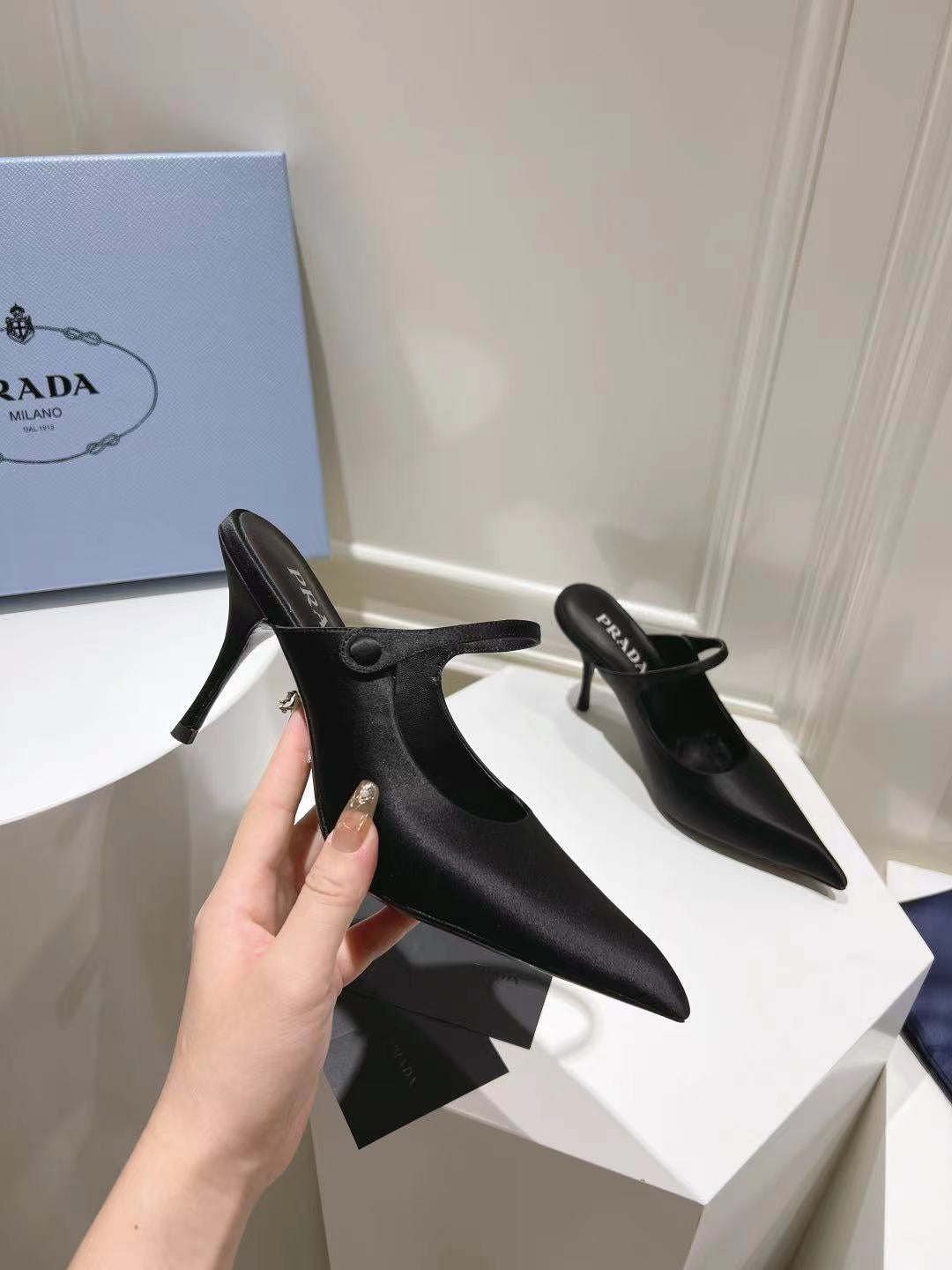 PRA HIGH-HEELED MULES BLACK SATIN - 34