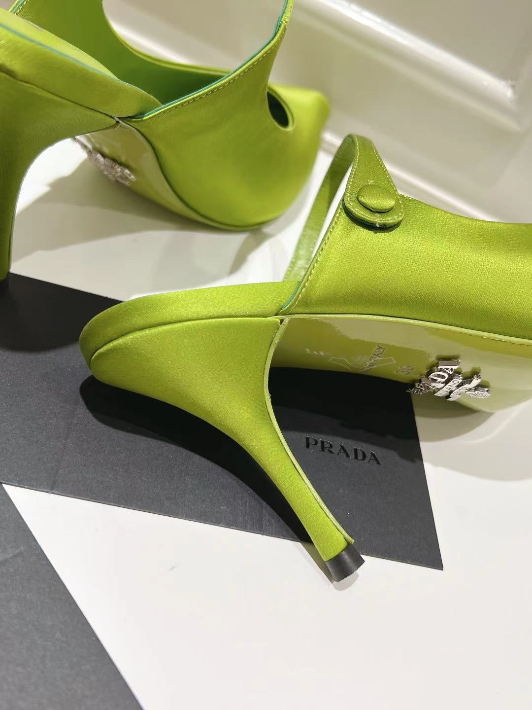 PRA HIGH-HEELED MULES PEAR SATIN - 34