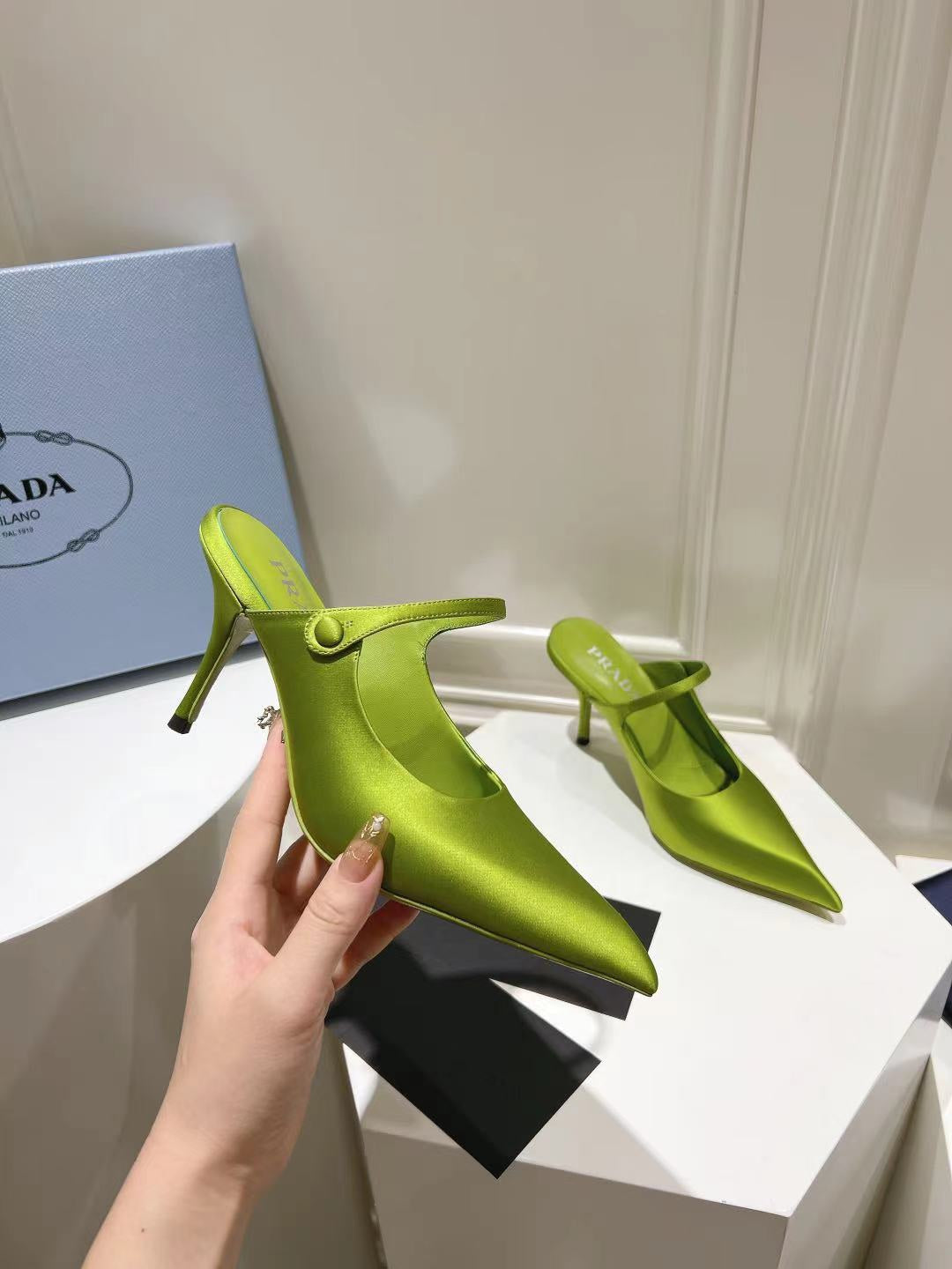 PRA HIGH-HEELED MULES PEAR SATIN - 34