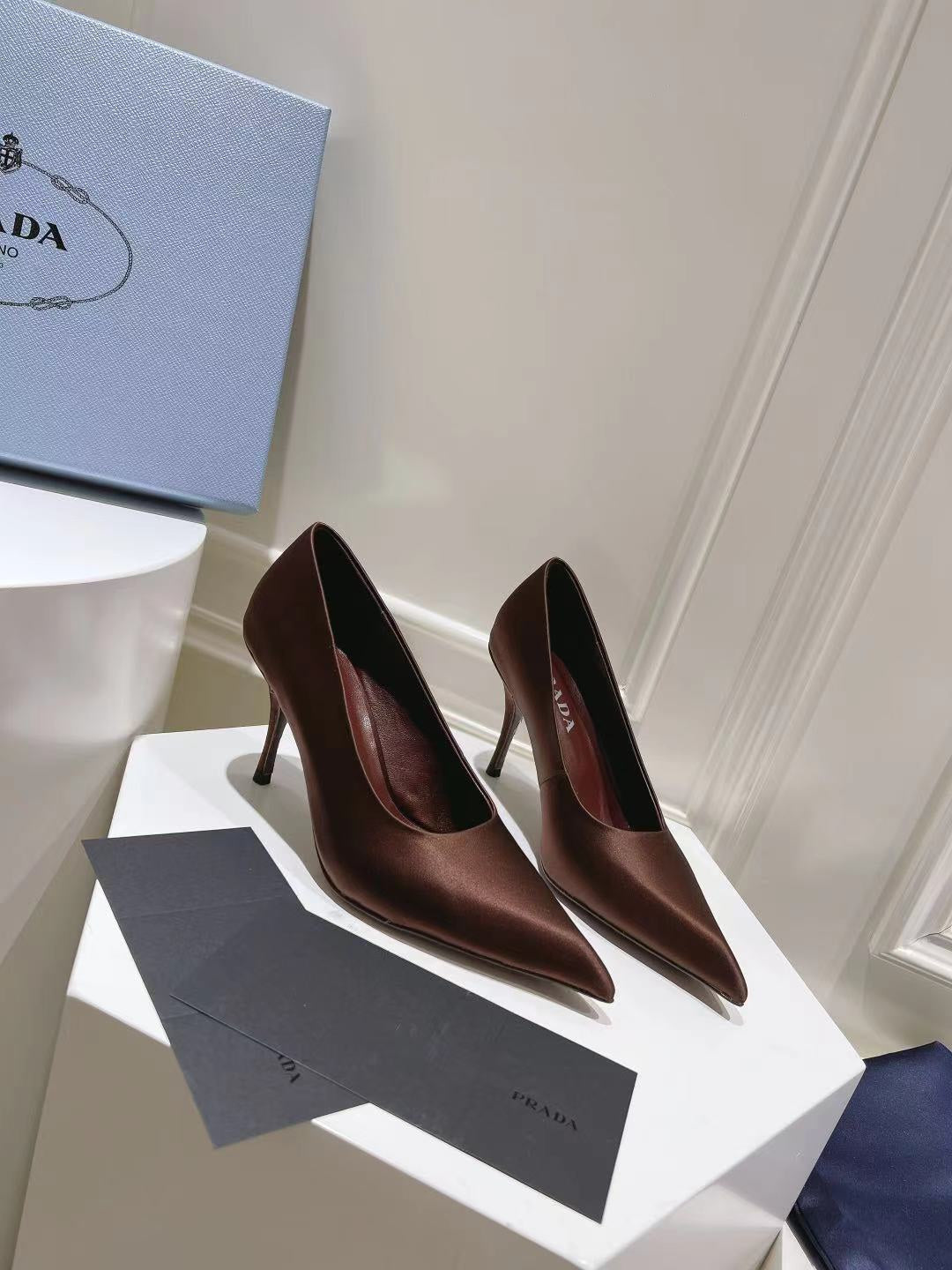 PRA BASIC HIGH-HEELED CHOCOLATE SATIN - 34