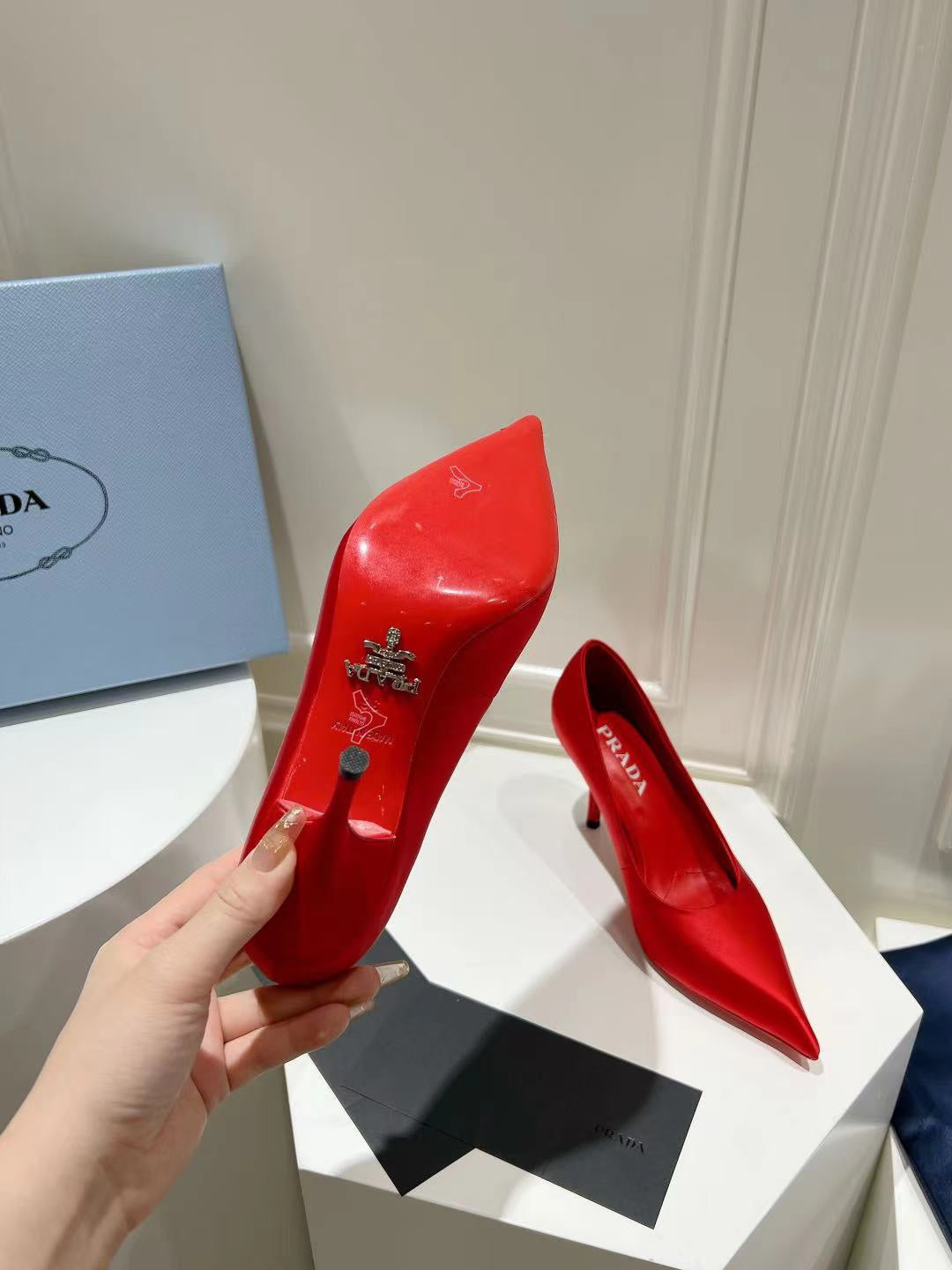 PRA BASIC HIGH-HEELED CRIMSON SATIN - 34
