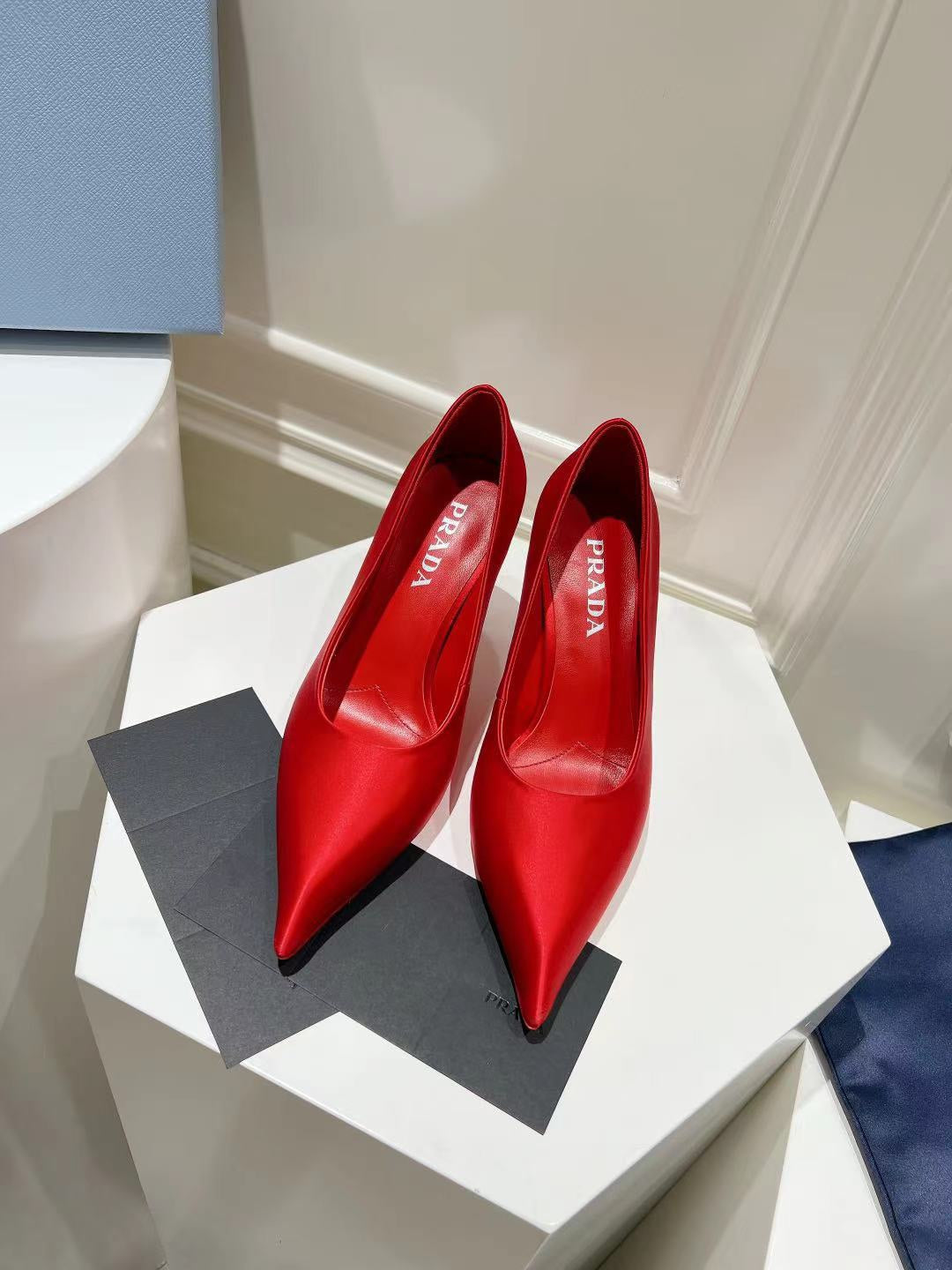 PRA BASIC HIGH-HEELED CRIMSON SATIN - 34