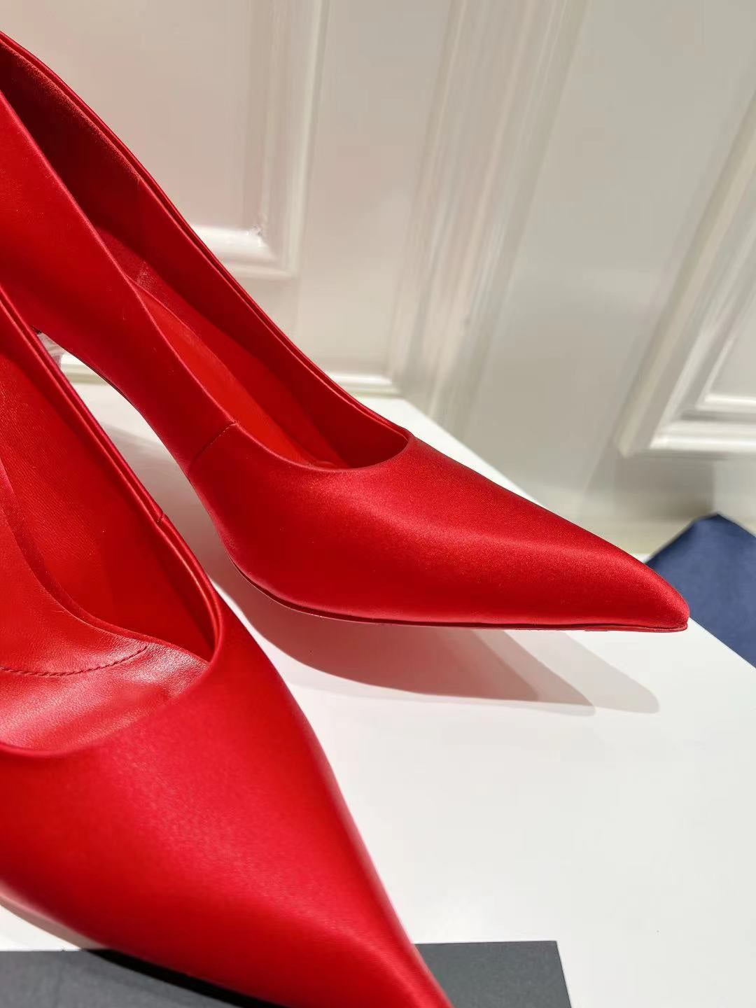 PRA BASIC HIGH-HEELED CRIMSON SATIN - 34