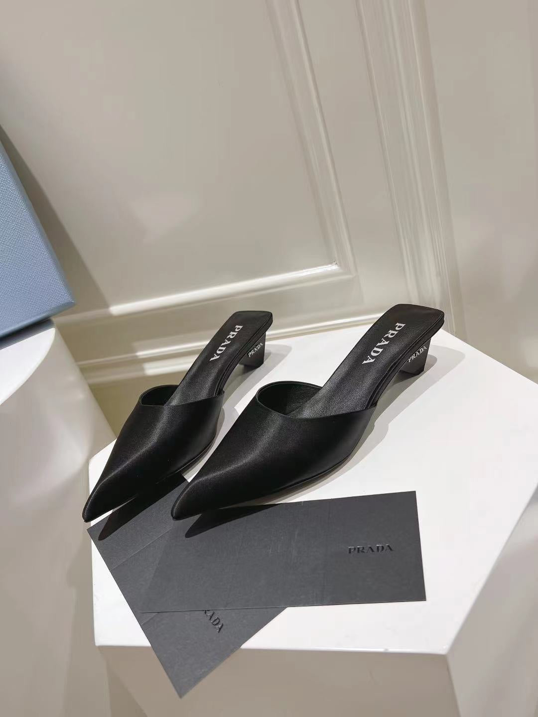PRA POINTED-TOE MULES BLACK SATIN - 34