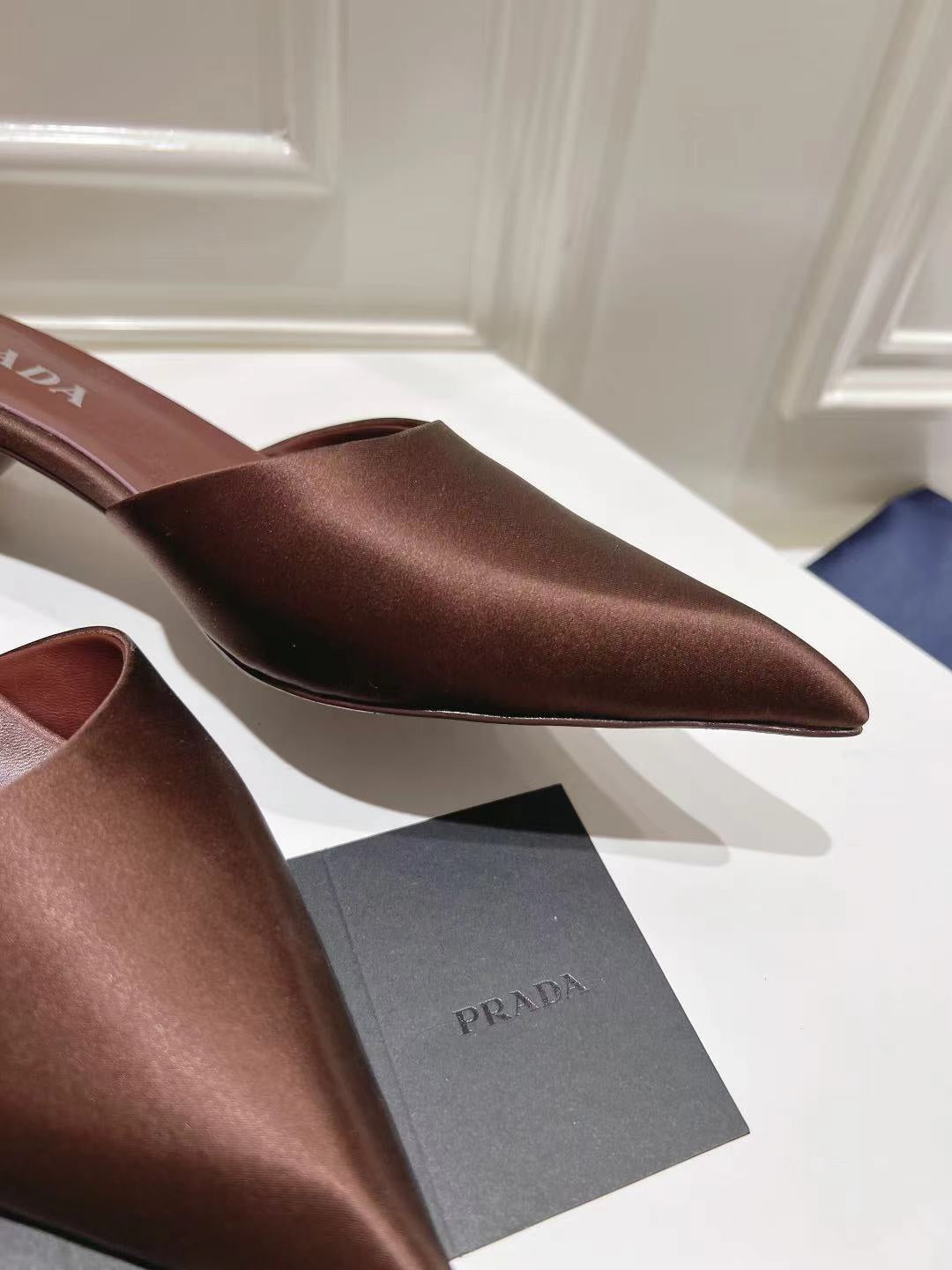 PRA POINTED-TOE MULES CHOCOLATE SATIN - 34