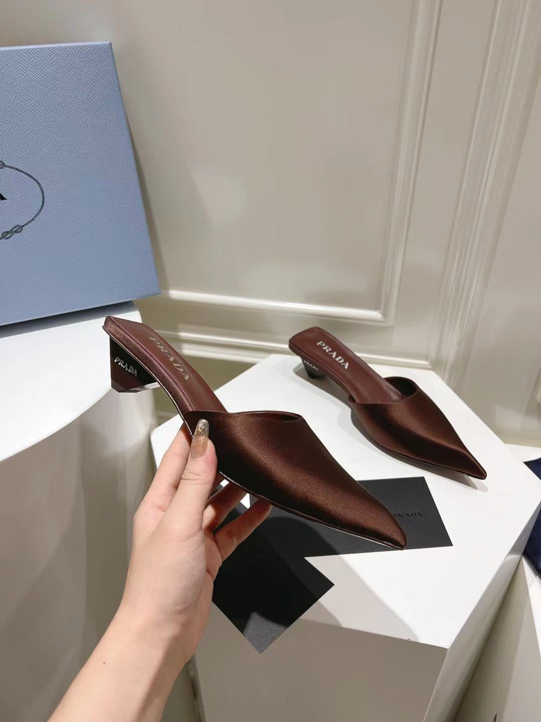 PRA POINTED-TOE MULES CHOCOLATE SATIN - 34