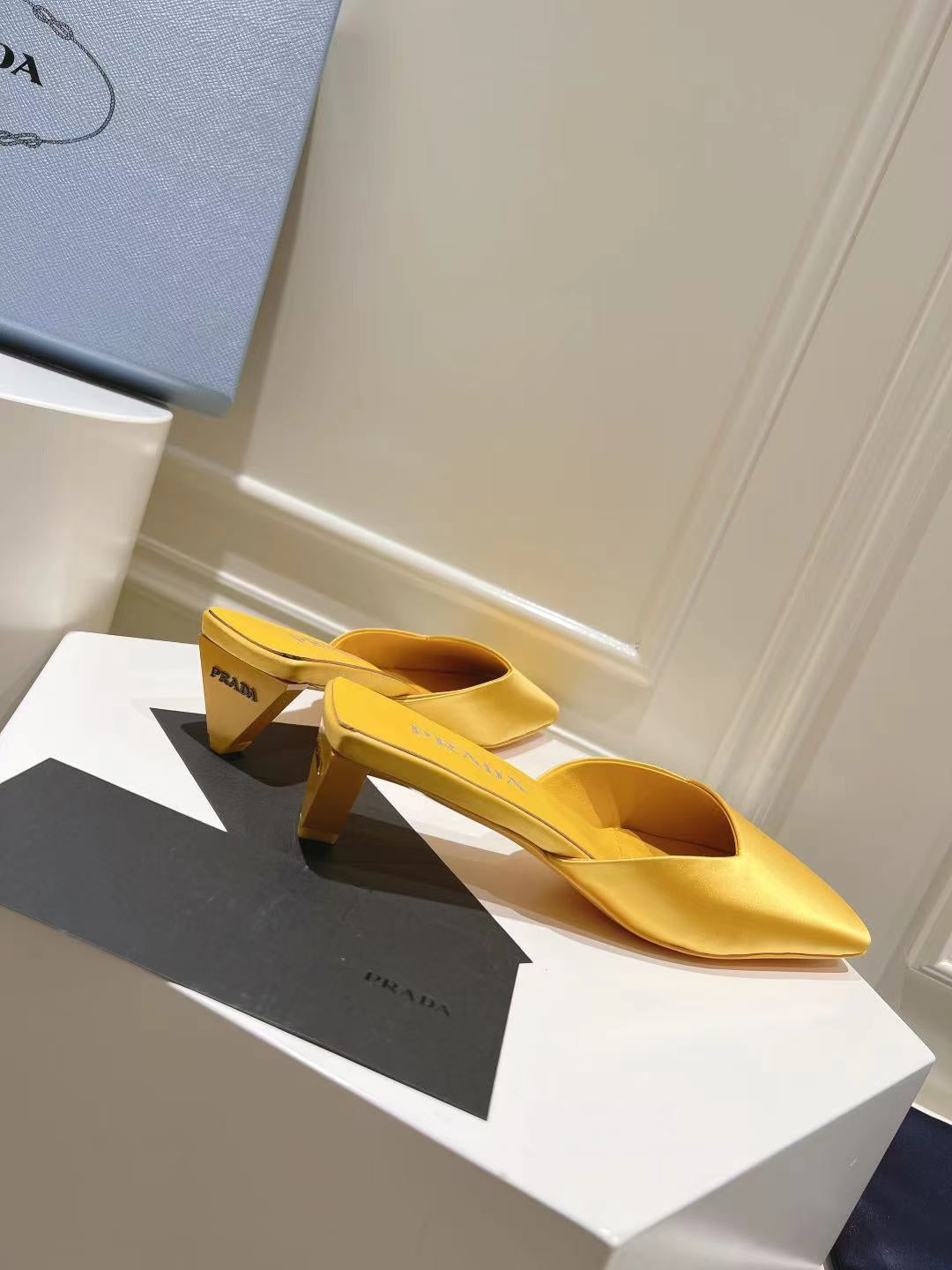 PRA SQUARE TOE MULES YELLOW SATIN - 34