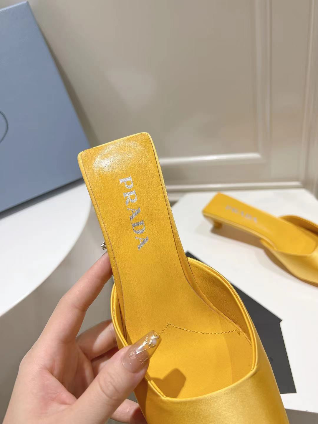 PRA SQUARE TOE MULES YELLOW SATIN - 34