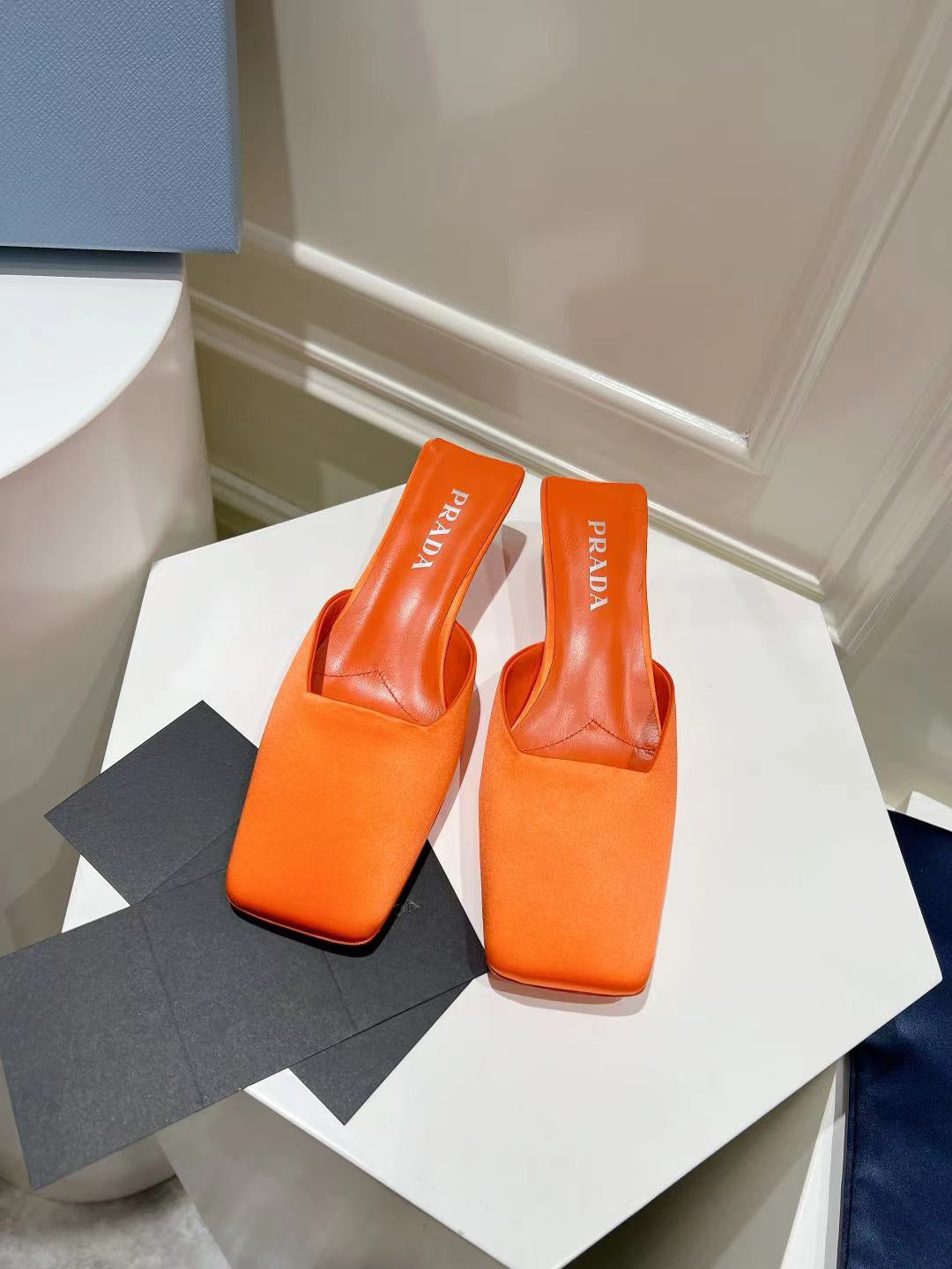 PRA SQUARE TOE MULES BRIGHT ORANGE SATIN - 34