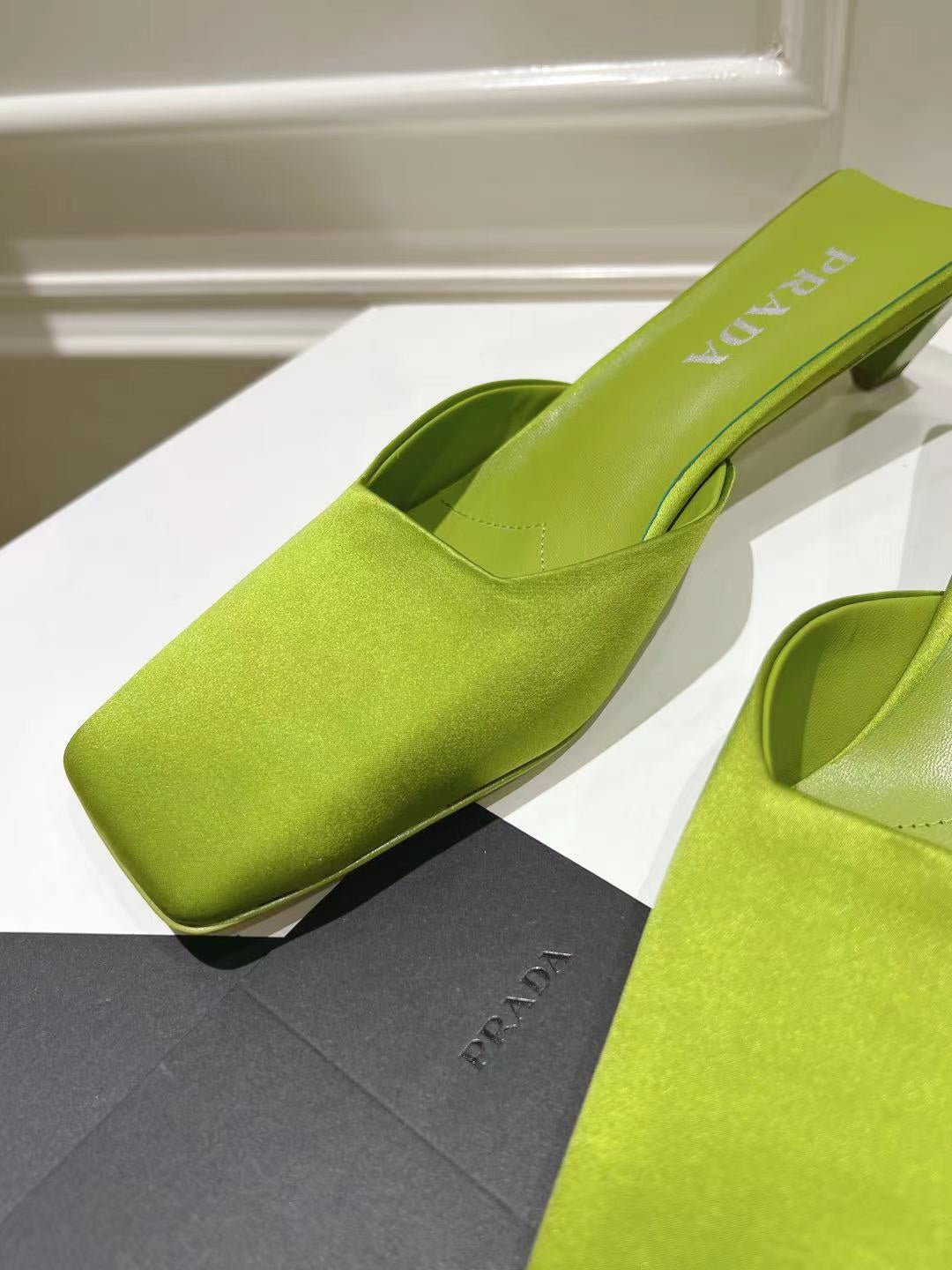 PRA SQUARE TOE MULES PEAR SATIN - 34