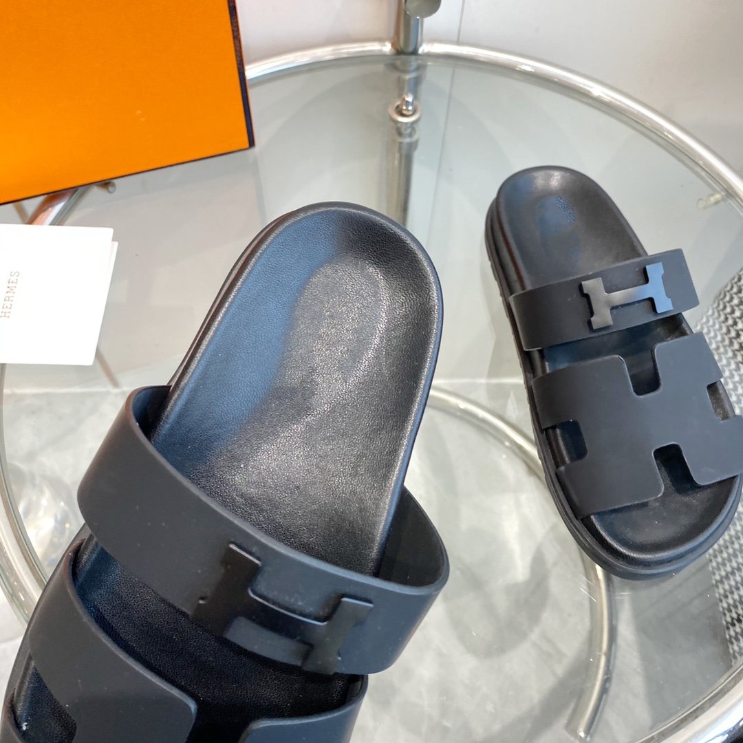 Chypre Sandal Black Leather - 35