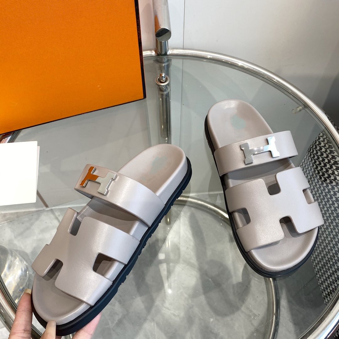 Chypre Sandal Gray Leather - 35