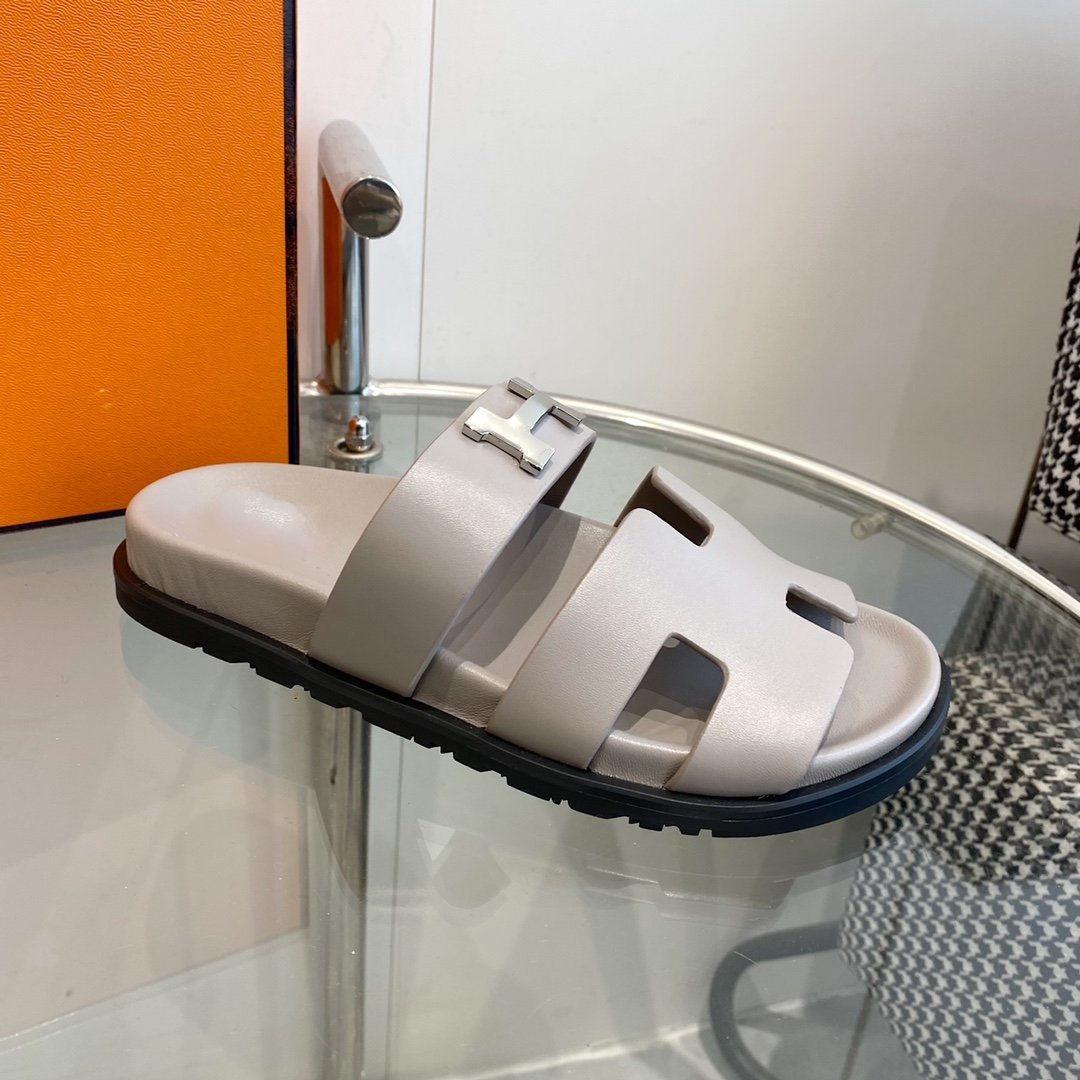 Chypre Sandal Gray Leather - 35