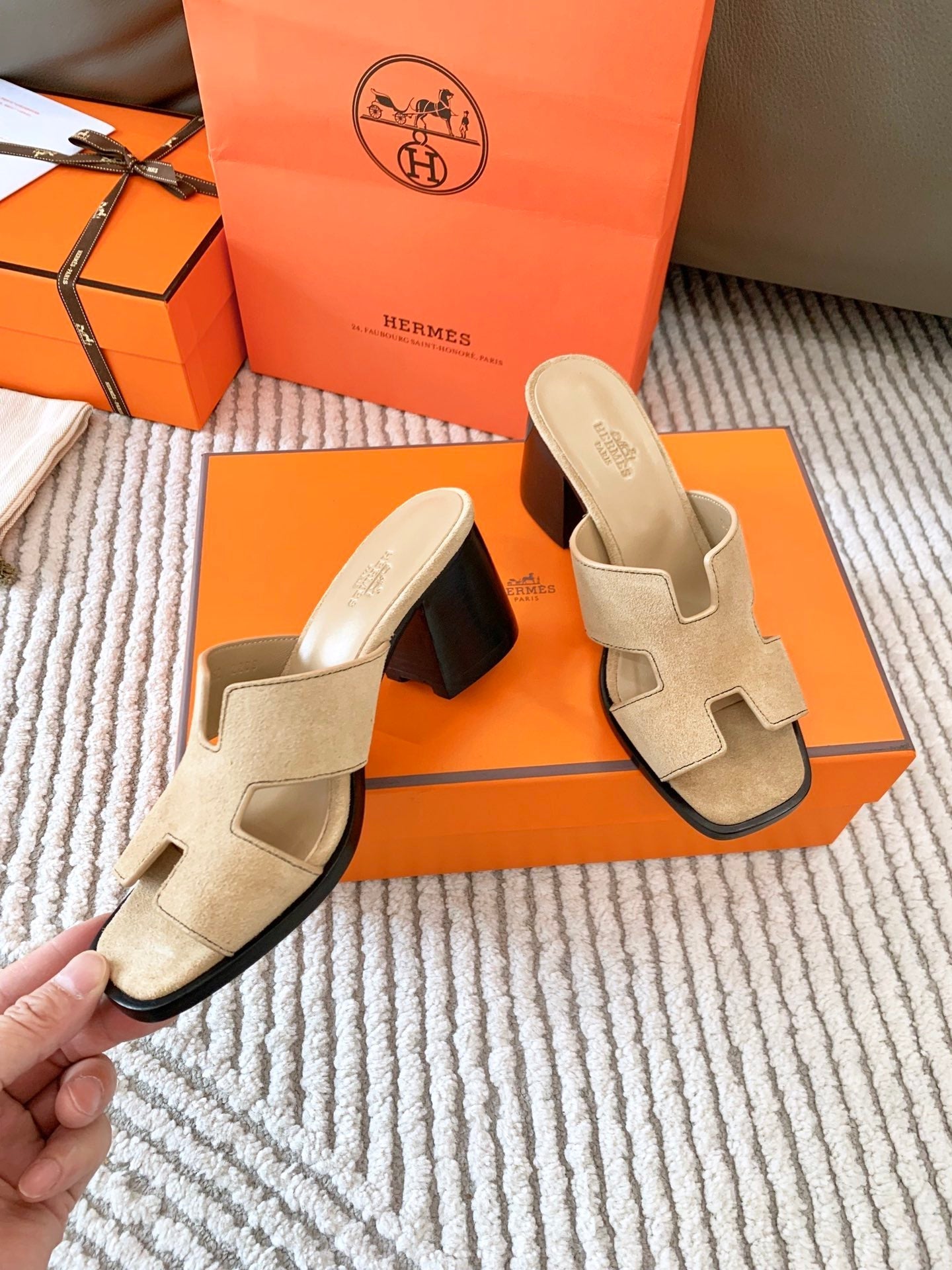 HELIA 60 SANDAL IN TUSCAN BEIGE SUEDE - 35