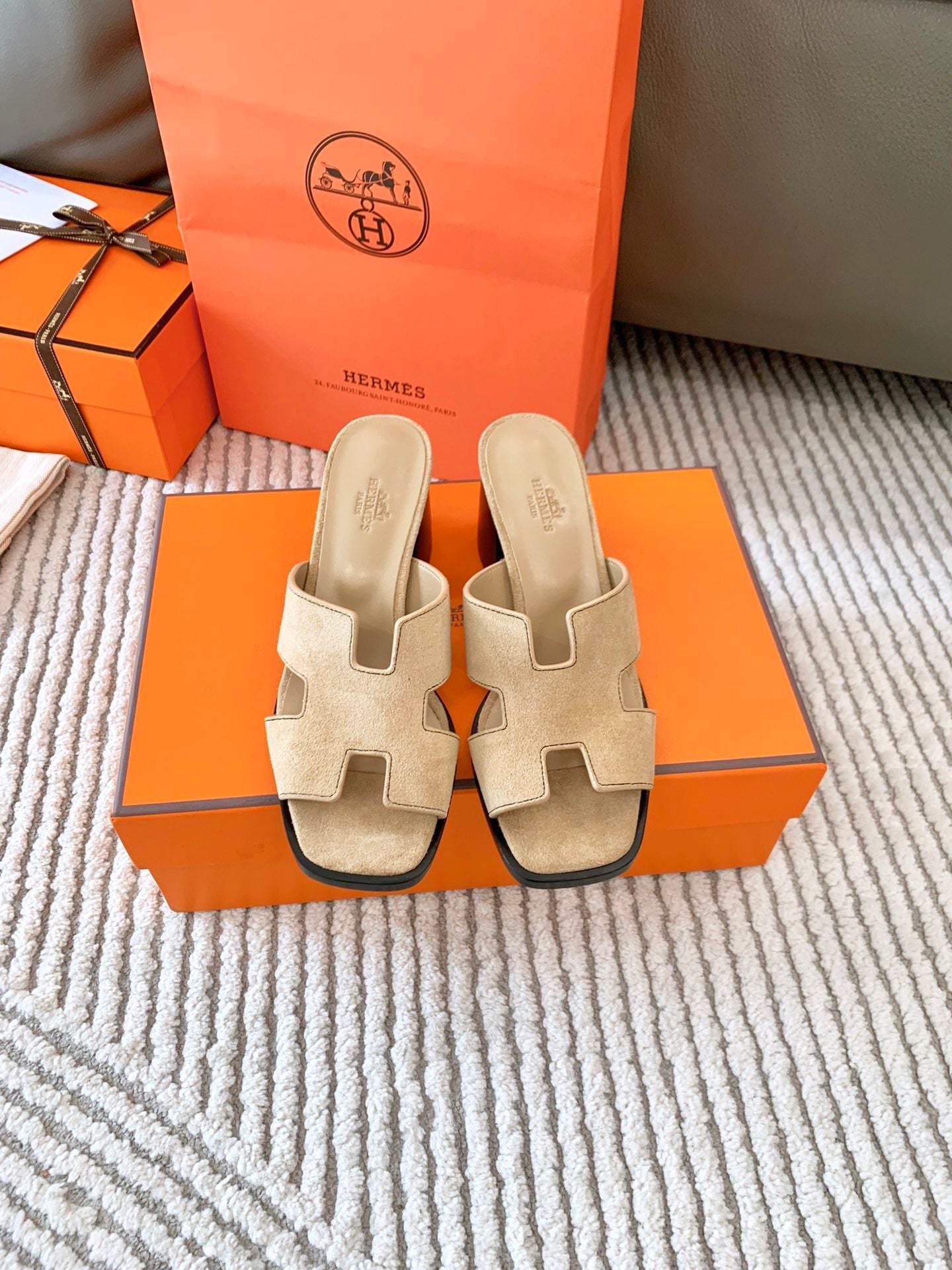 HELIA 60 SANDAL IN TUSCAN BEIGE SUEDE - 35