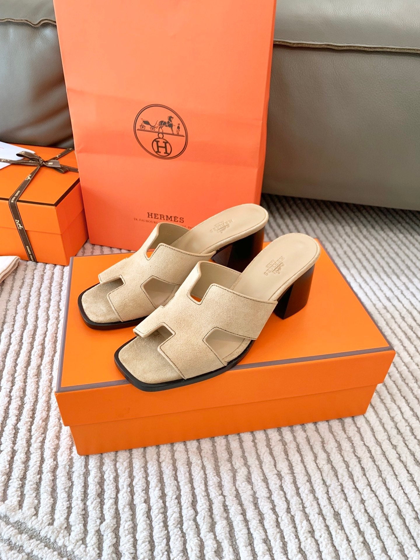 HELIA 60 SANDAL IN TUSCAN BEIGE SUEDE - 35