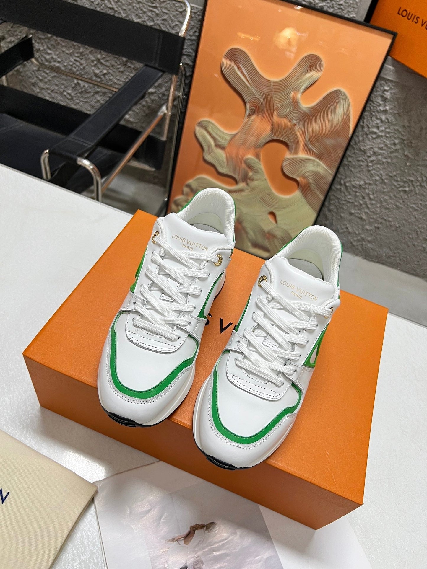 LV WOMEN SNEAKER IN WHITE MIX GREEN CALFSKIN - 35