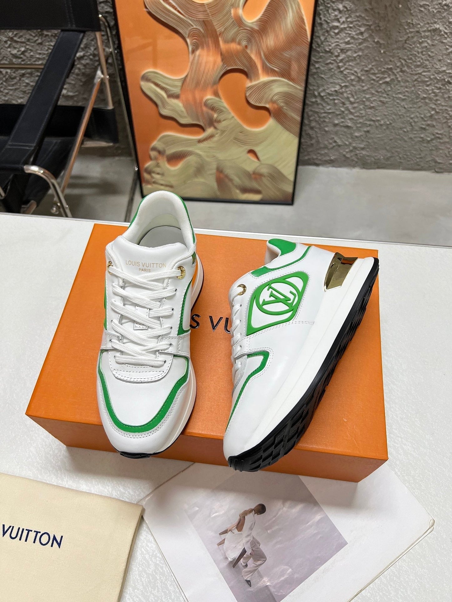 LV WOMEN SNEAKER IN WHITE MIX GREEN CALFSKIN - 35
