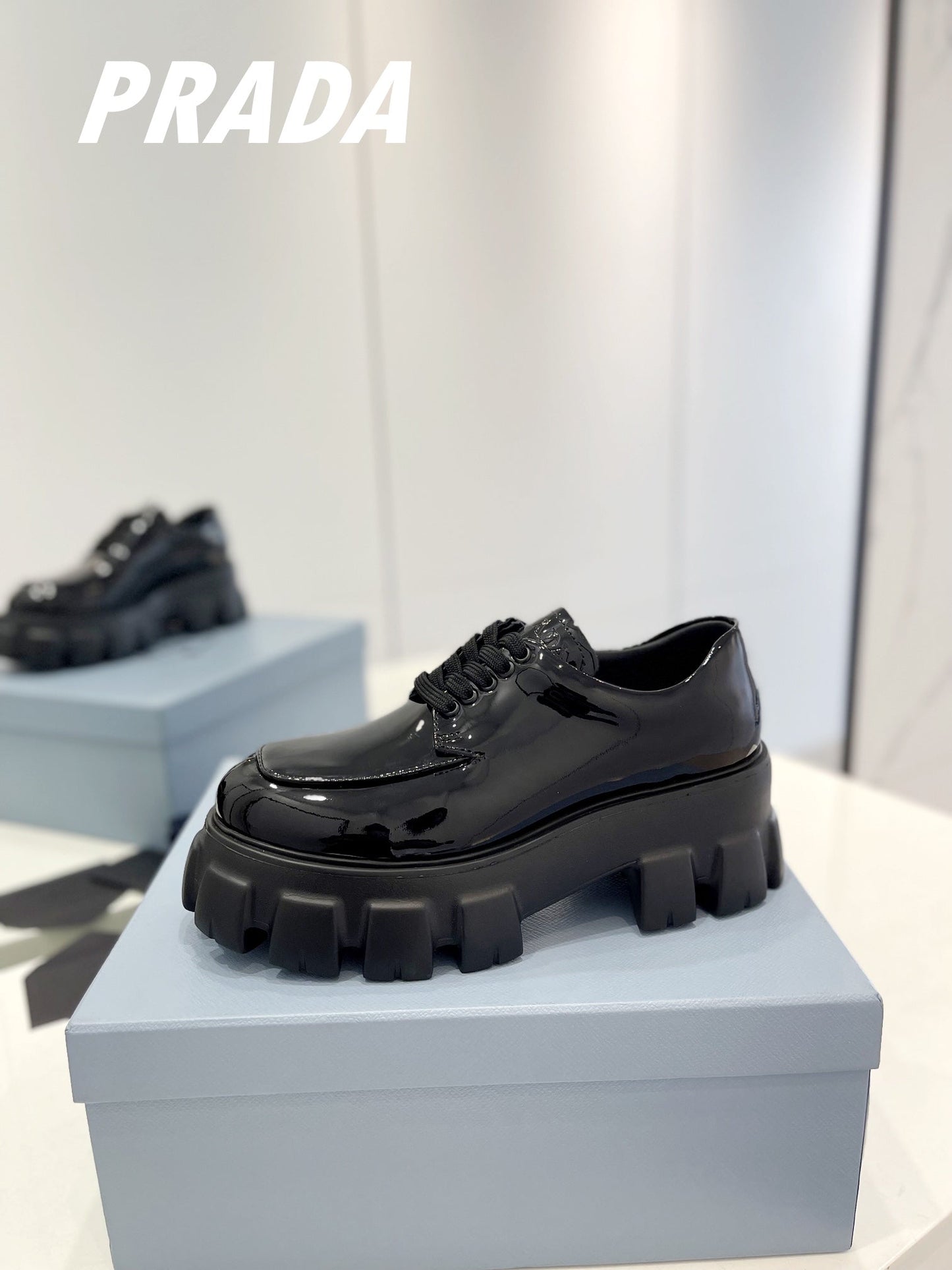 PRA BRUSHED LEATHER MONOLITH LACE-UP LOAFERS GLOSSY BLACK - 35