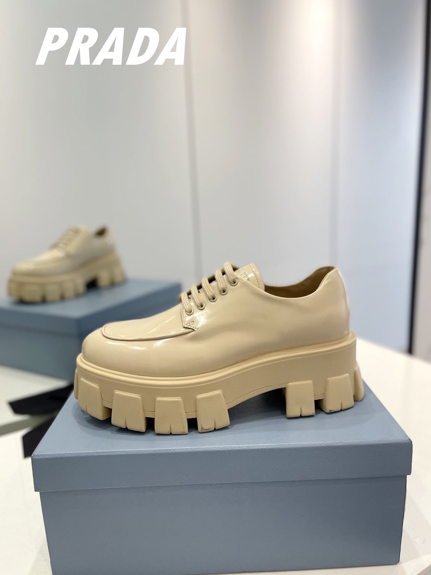 PRA BRUSHED LEATHER MONOLITH LACE-UP LOAFERS BEIGE - 35