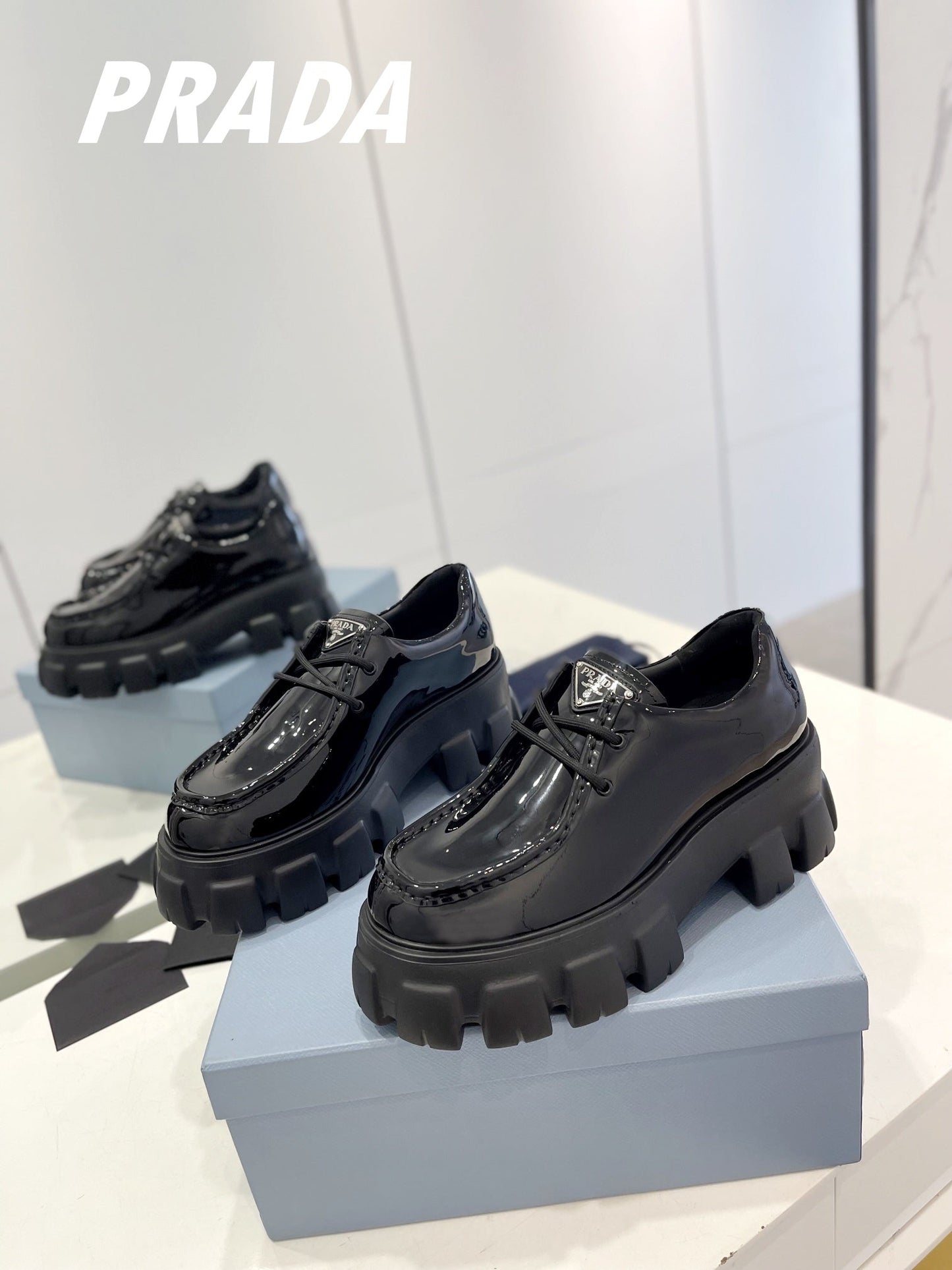 PRA MONOLITH LACE-UP LOAFERS GLOSSY BLACK CALFSKIN - 35