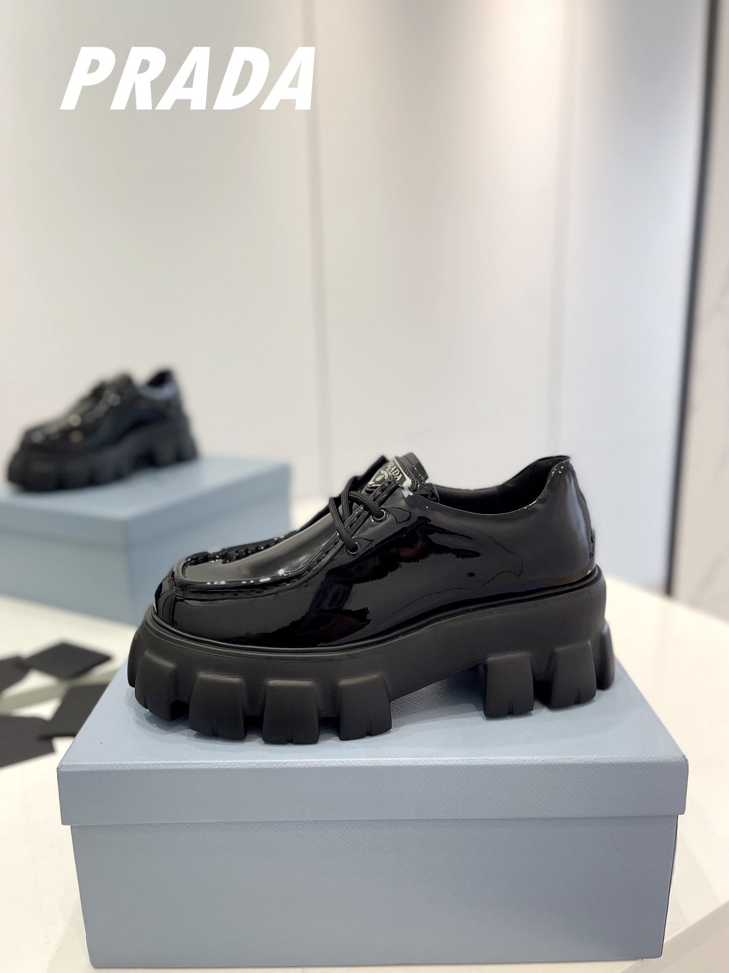 PRA MONOLITH LACE-UP LOAFERS GLOSSY BLACK CALFSKIN - 35