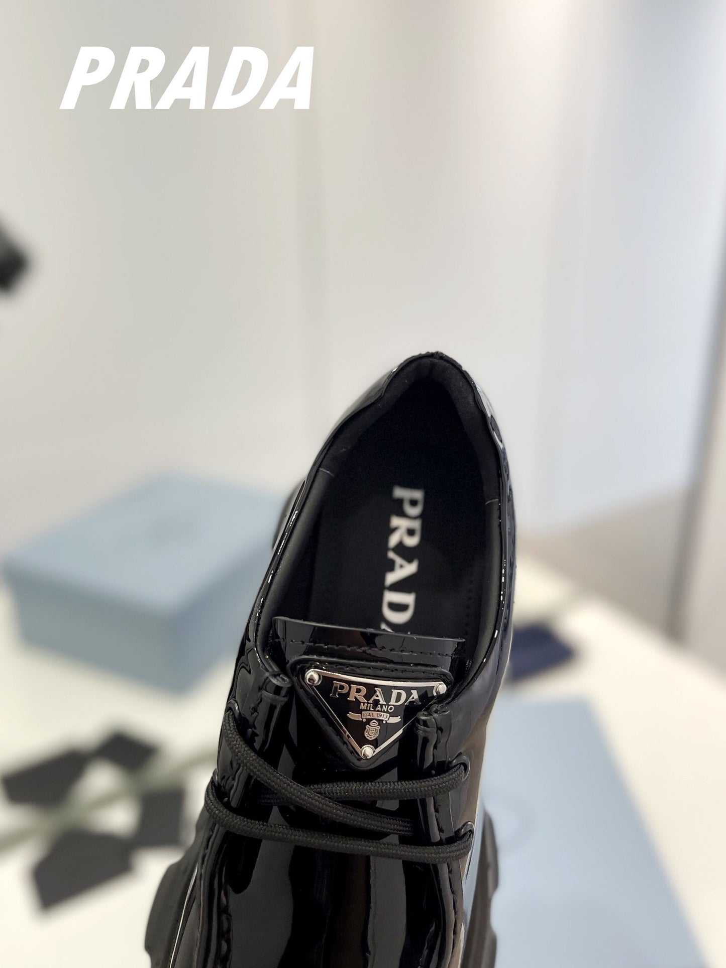 PRA MONOLITH LACE-UP LOAFERS GLOSSY BLACK CALFSKIN - 35