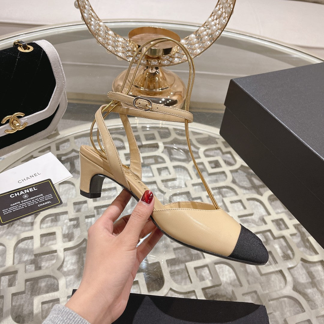 CC SLINGBACK 50MM IN BEIGE AND BLACK CALFSKIN - 35