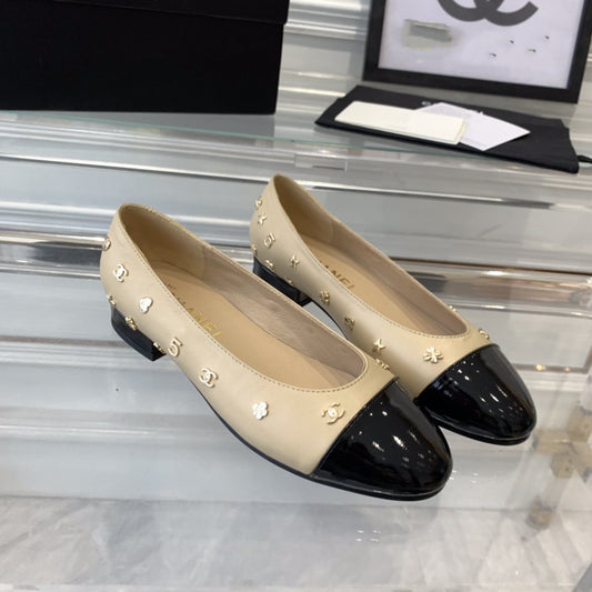 ballet flat beige black lamskin with multi logo - 35